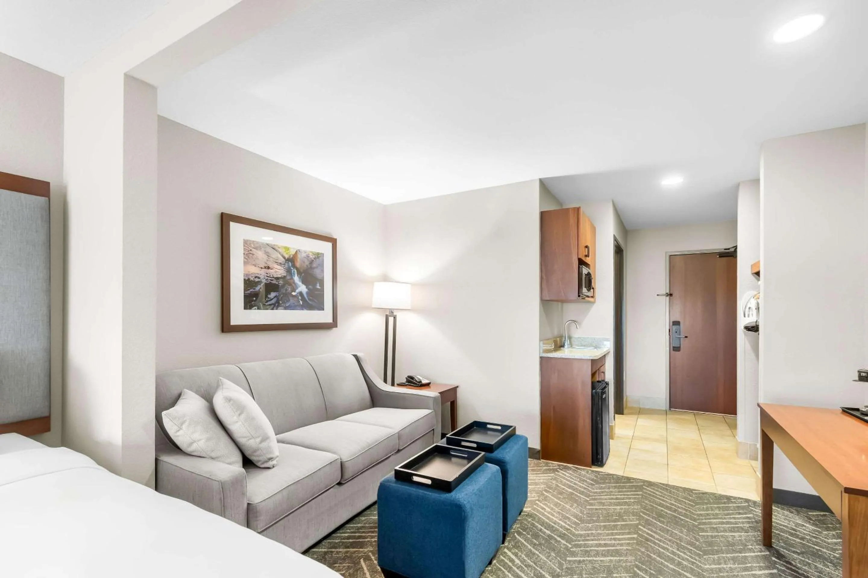 Bedroom, Bed in Comfort Inn & Suites Mountain Iron and Virginia