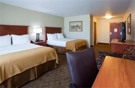 Bed in Holiday Inn Express & Suites - Mason City by IHG Bed in Holiday Inn Express & Suites - Mason City by IHG