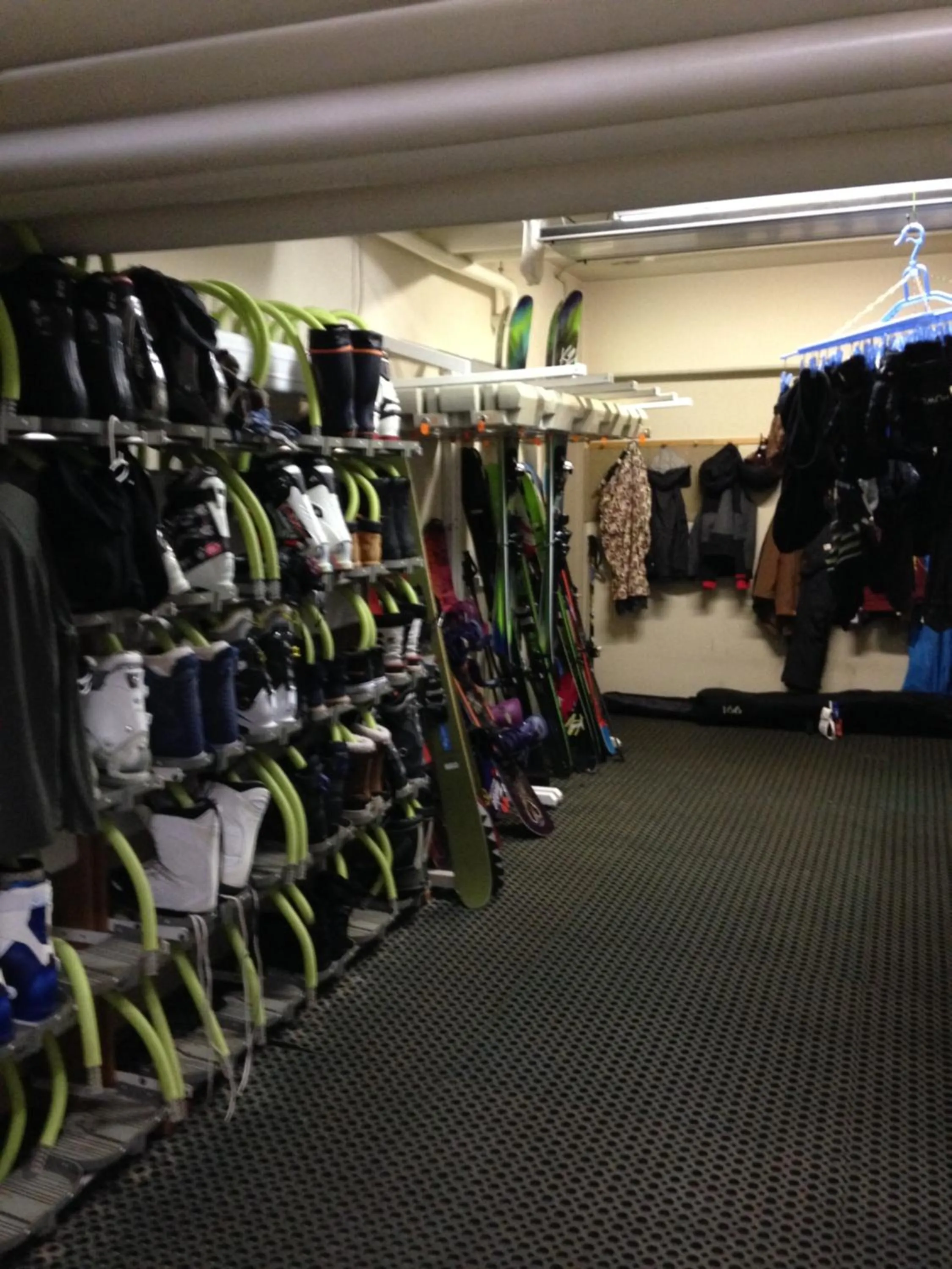 Area and facilities in Refre Hotel