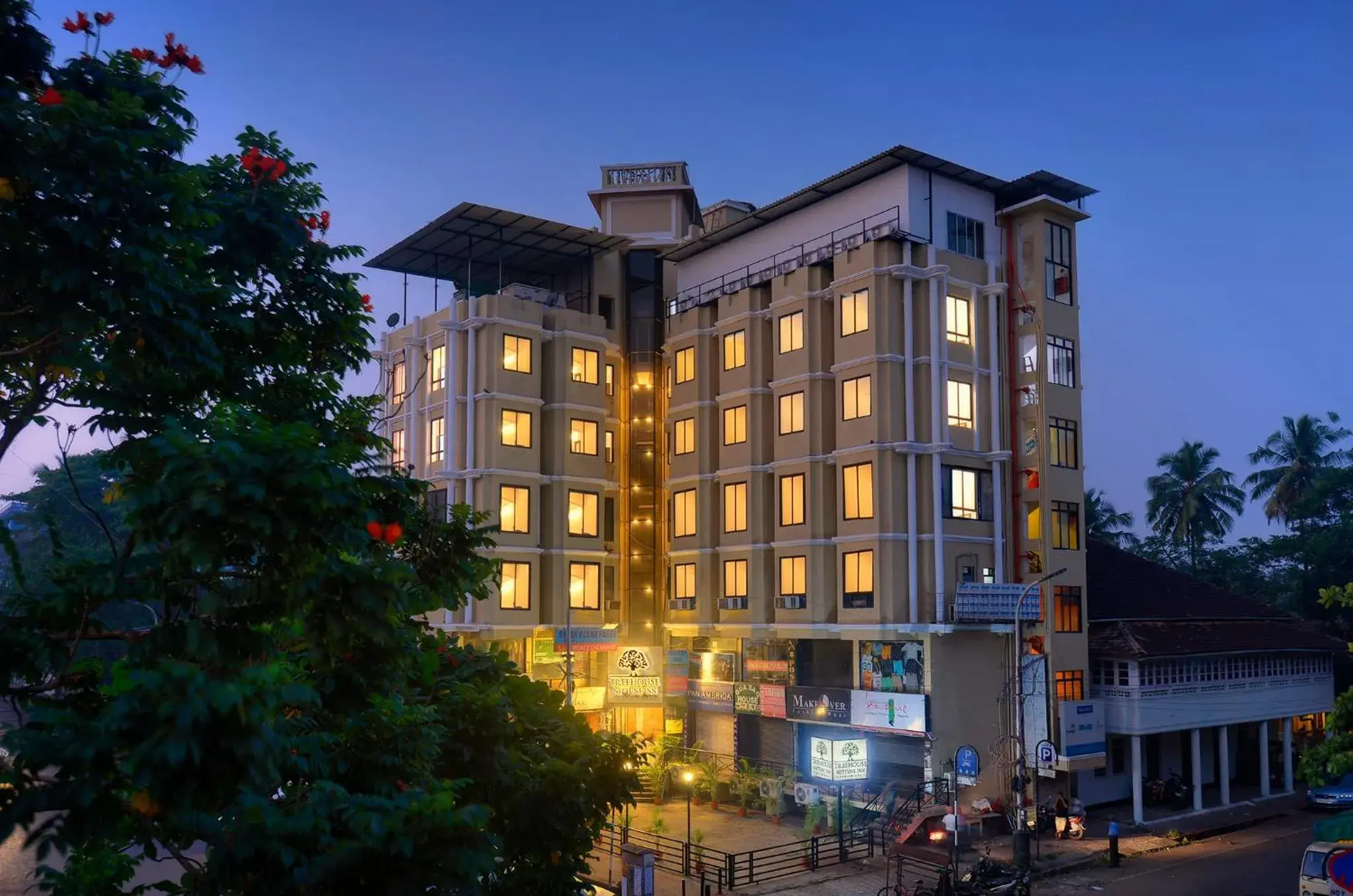 Property building in TreeHouse Neptune Inn Property building in TreeHouse Neptune Inn