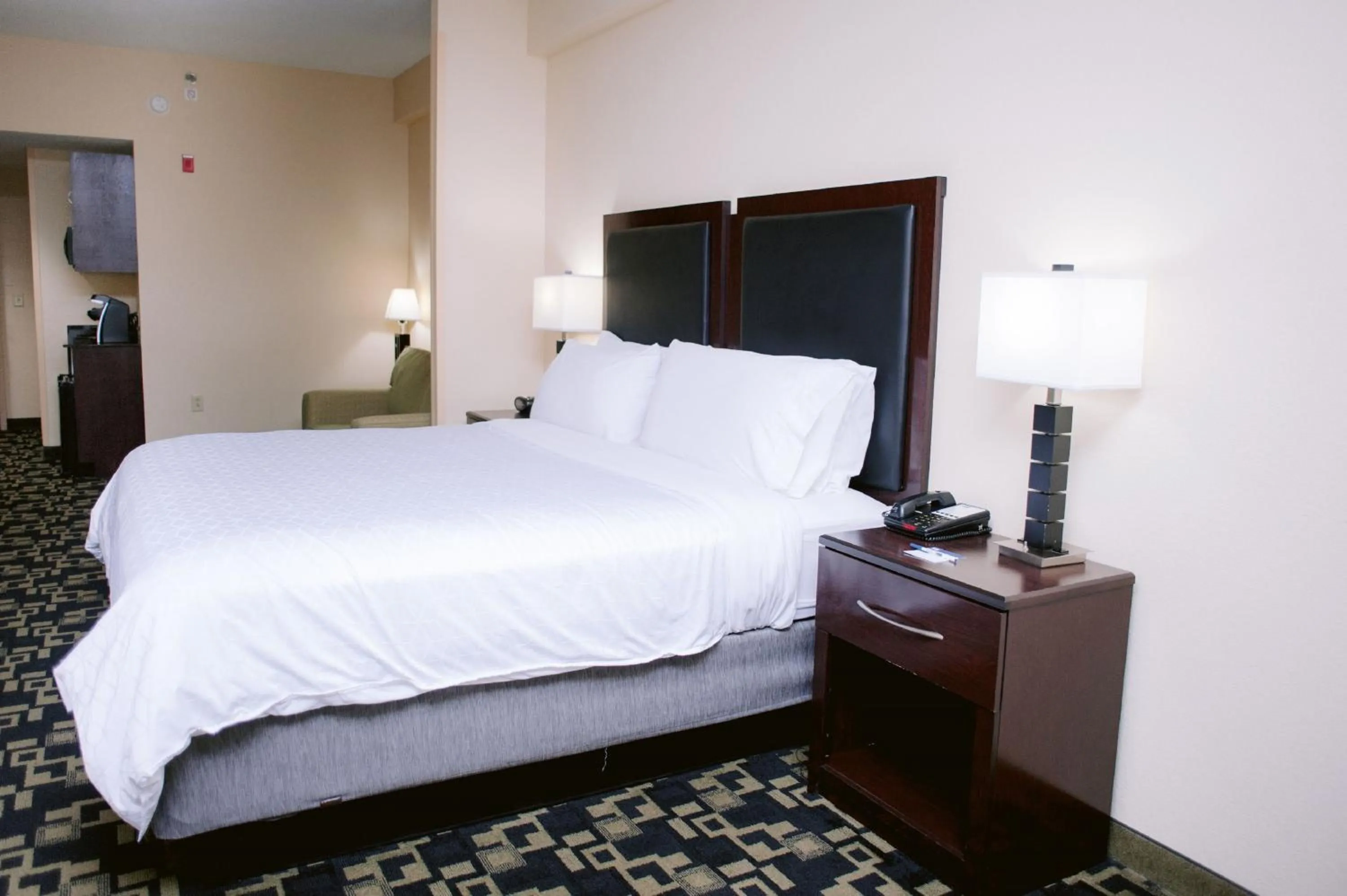 Photo of the whole room, Bed in Holiday Inn Express Hotel Raleigh Southwest by IHG