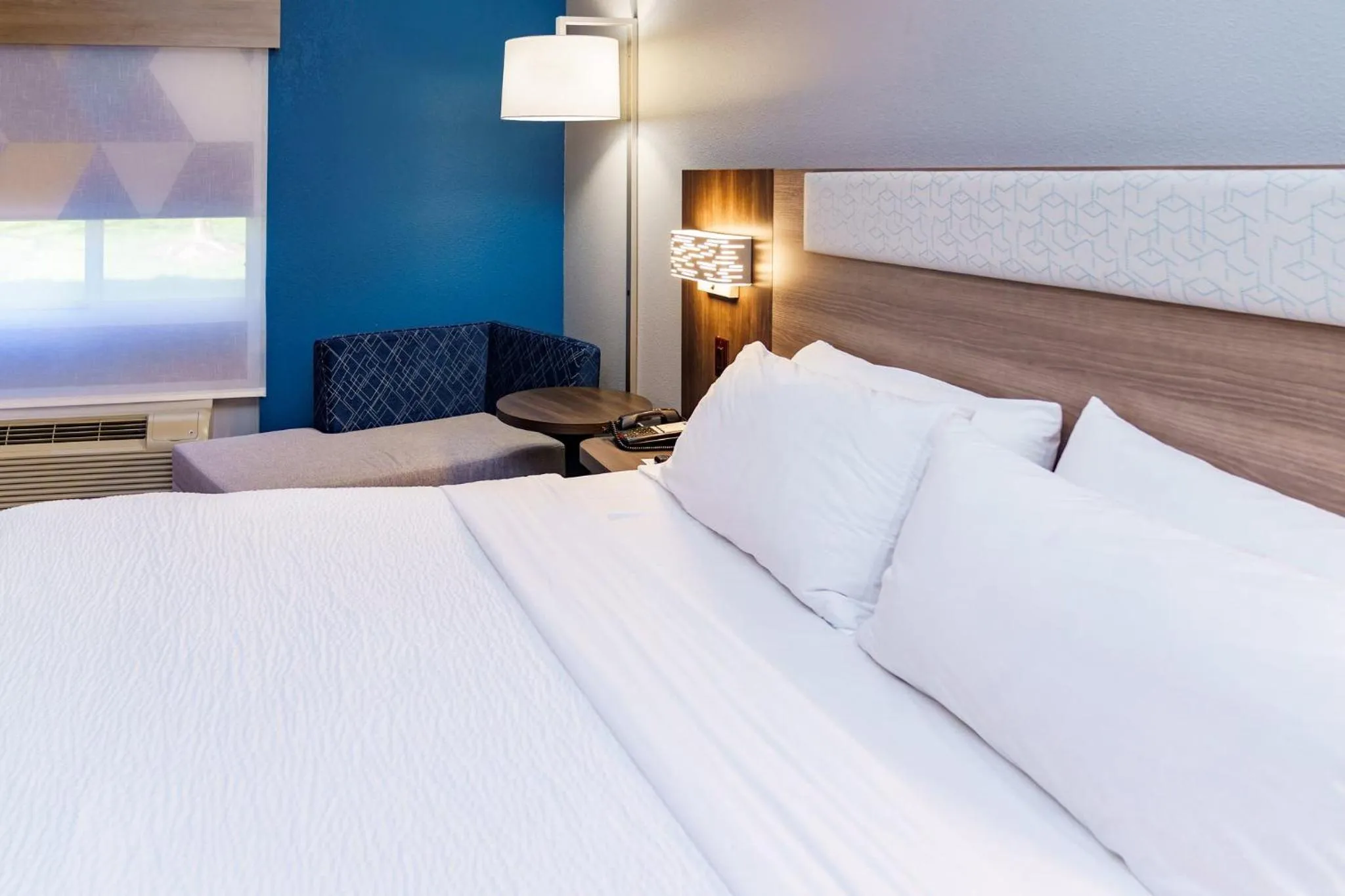 Photo of the whole room, Bed in Holiday Inn Express Hotel Raleigh Southwest by IHG