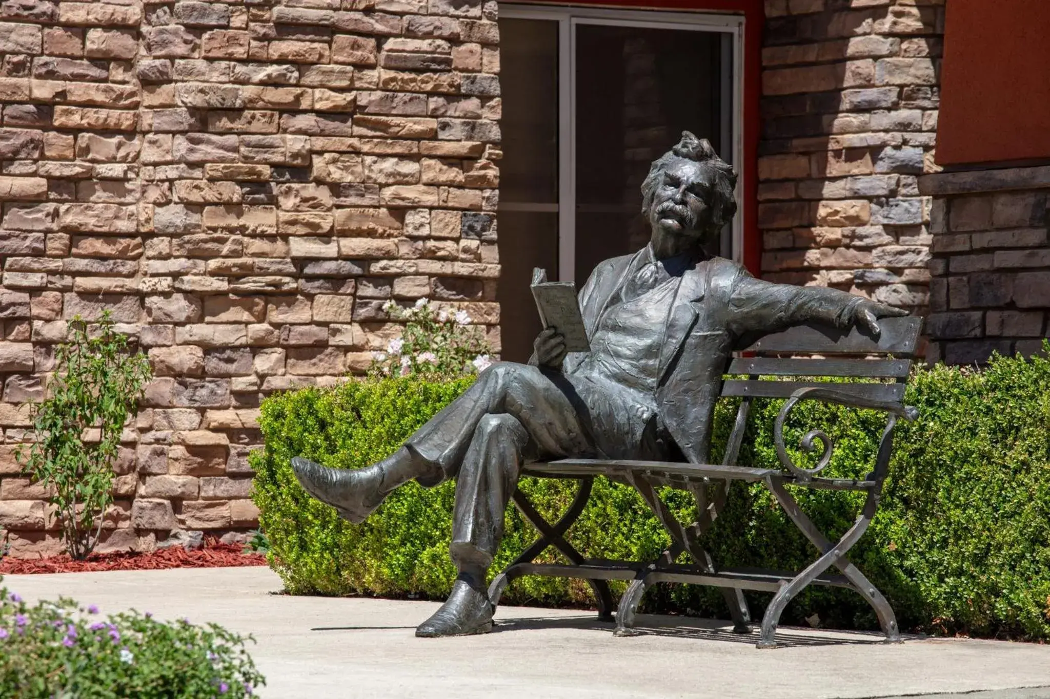 Property building in Holiday Inn Express Turlock by IHG Property building in Holiday Inn Express Turlock by IHG