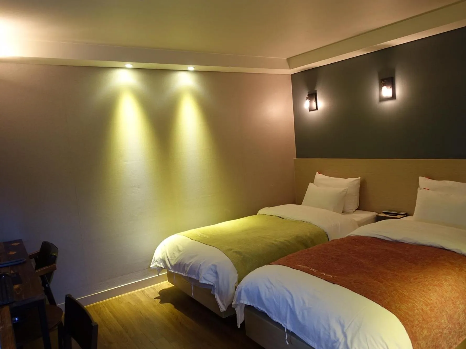 Bed in Ulsan Hotel 109