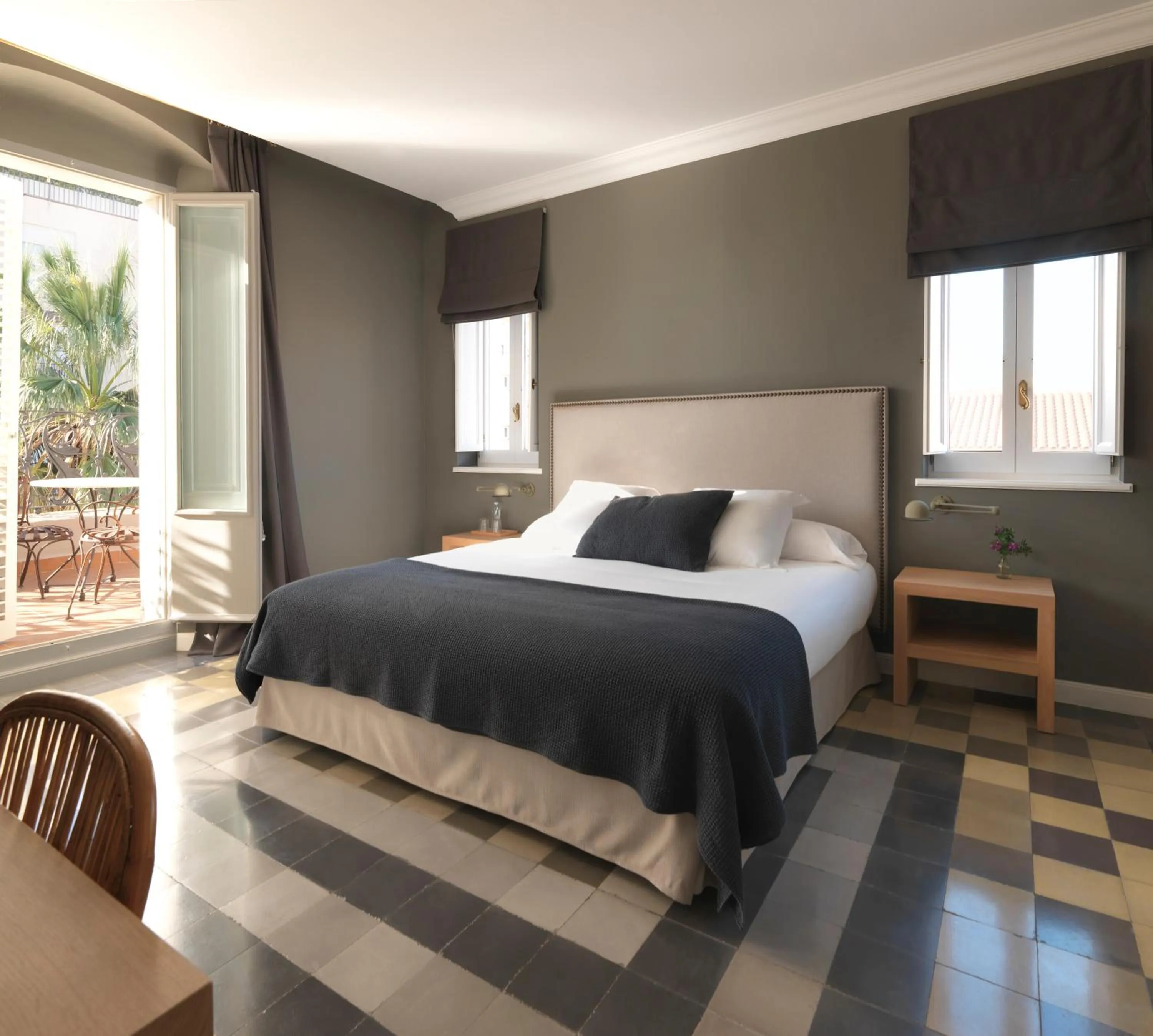 Balcony/Terrace, Bed in Casa Vincke Hotel