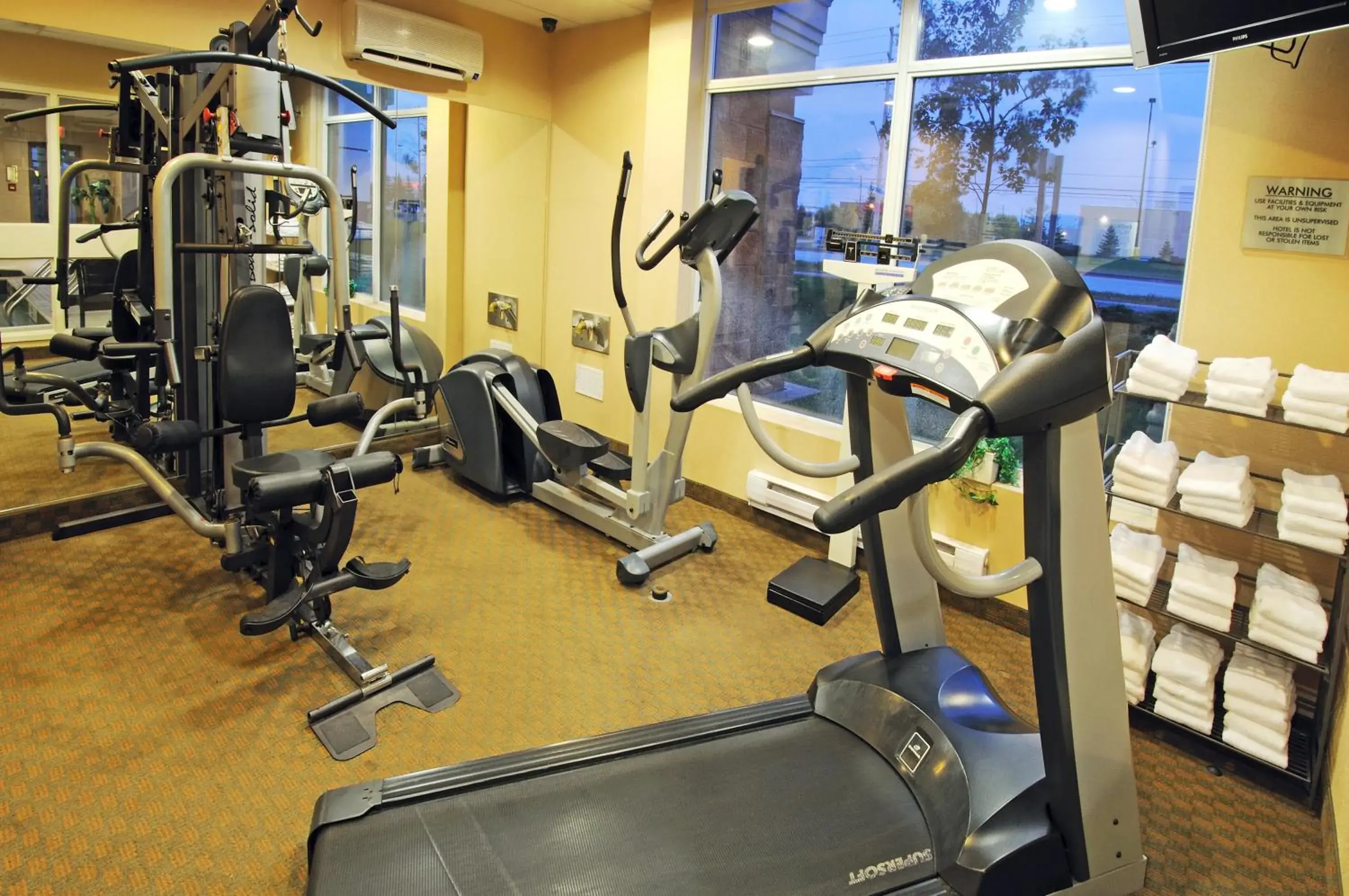 Fitness centre/facilities in Holiday Inn Express Brampton by IHG Fitness centre/facilities in Holiday Inn Express Brampton by IHG