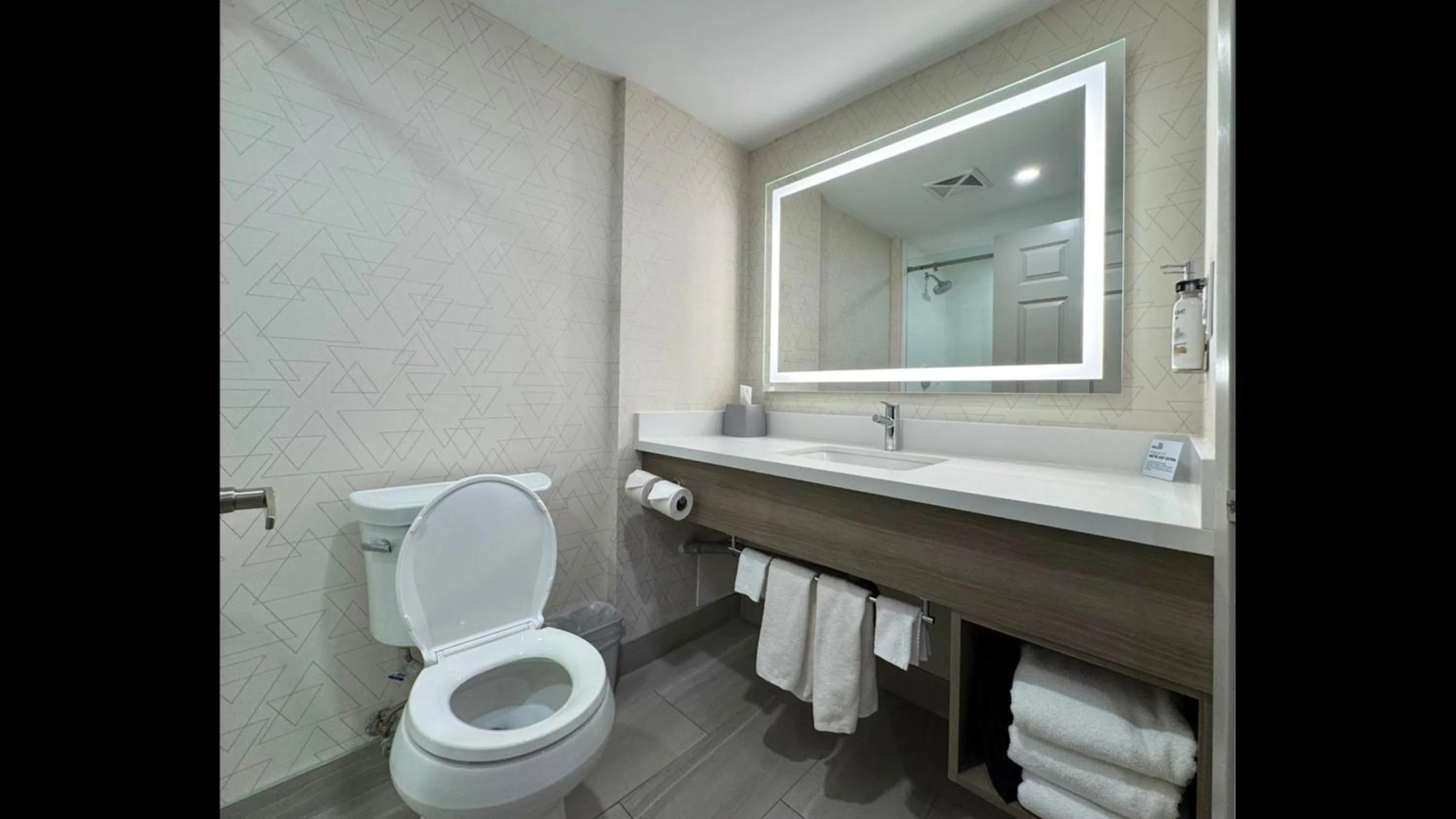 Bathroom in Holiday Inn Express Brampton by IHG