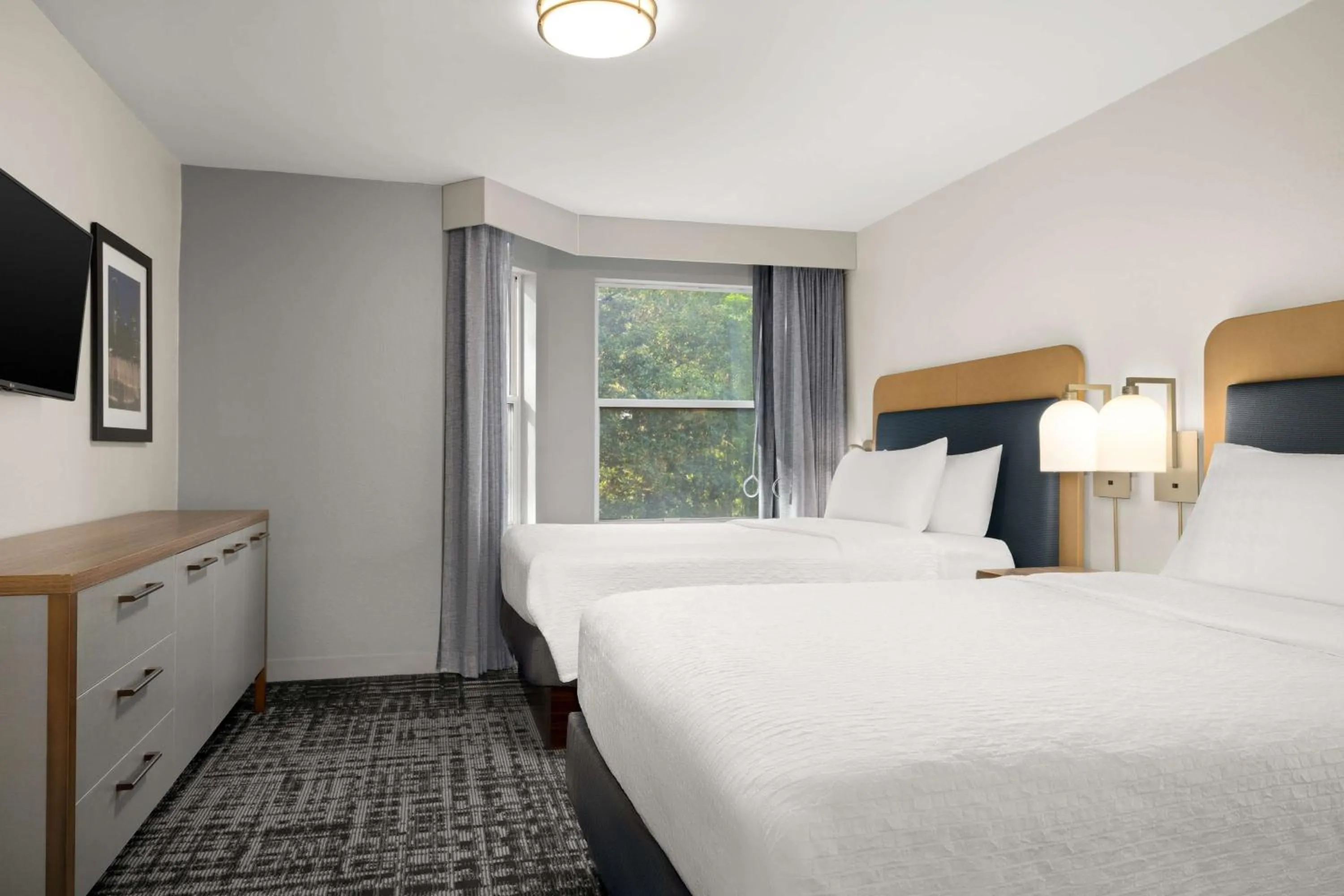 Bed in Homewood Suites by Hilton Atlanta-Alpharetta