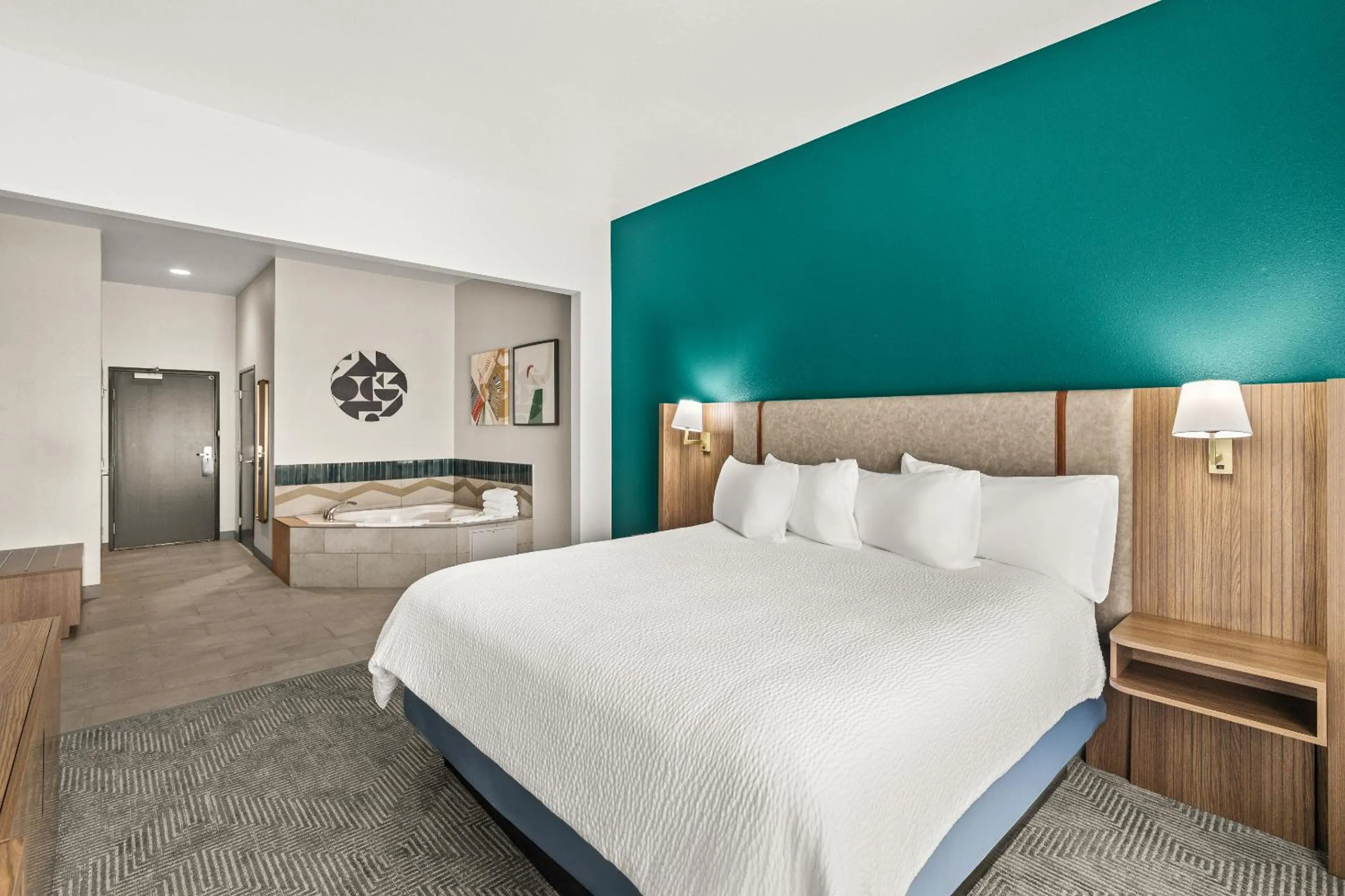 Photo of the whole room, Bed in Holiday Inn Austin North by IHG
