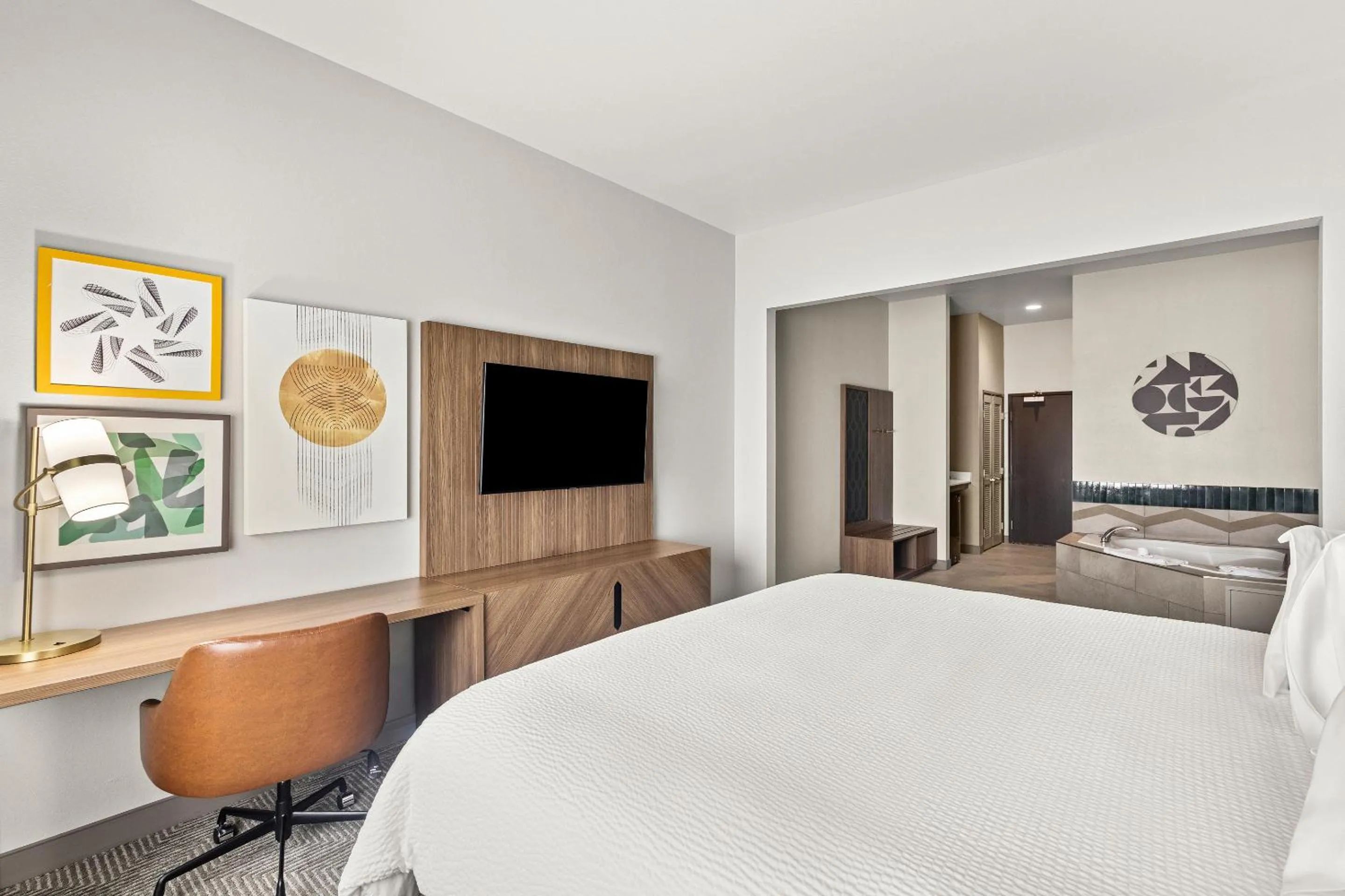 Bed in Holiday Inn Austin North by IHG