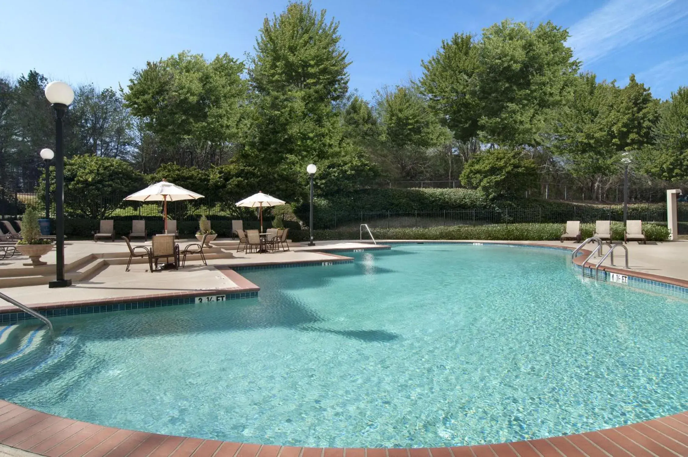Pool view in Hilton Atlanta Airport Pool view in Hilton Atlanta Airport