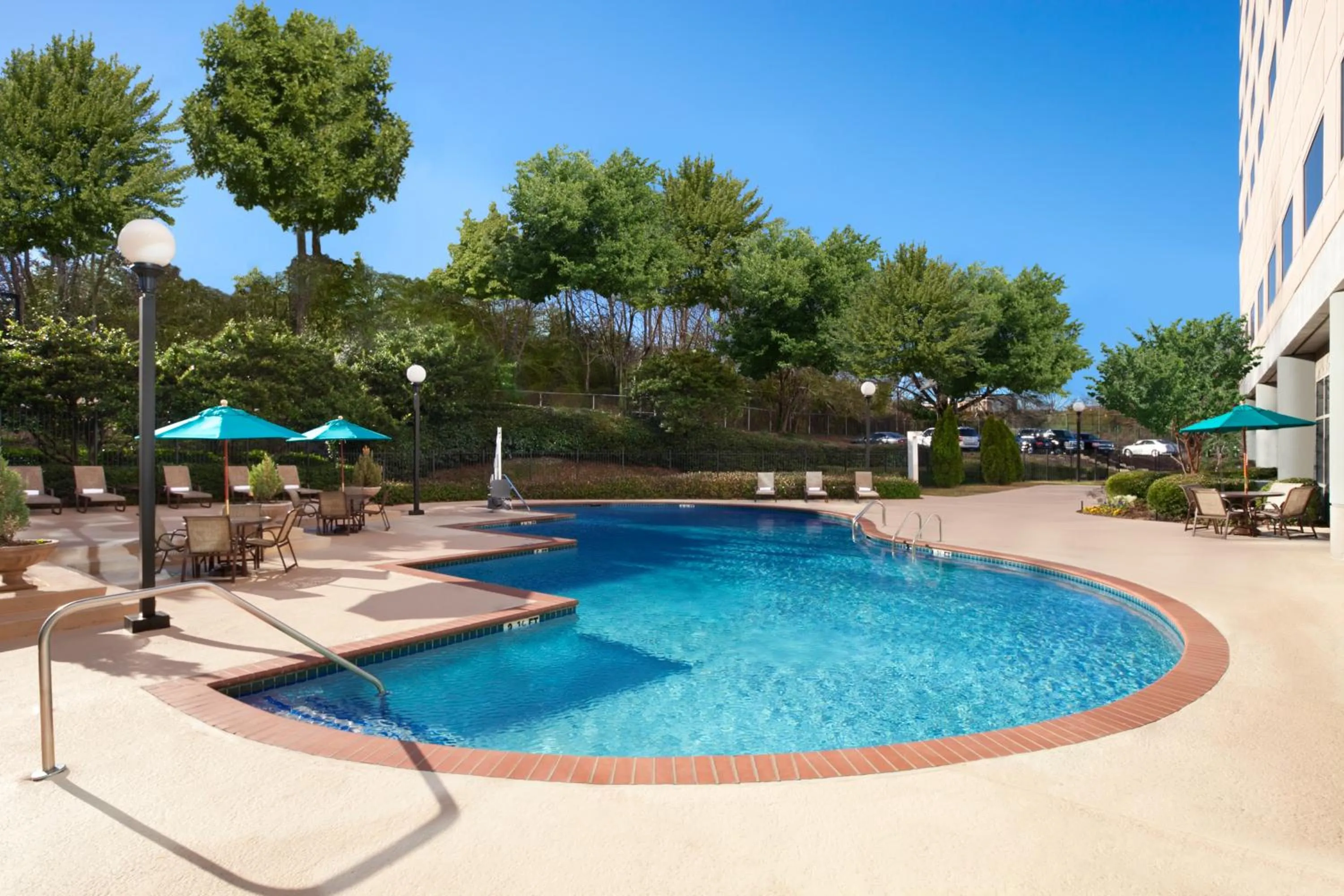 Pool view in Hilton Atlanta Airport