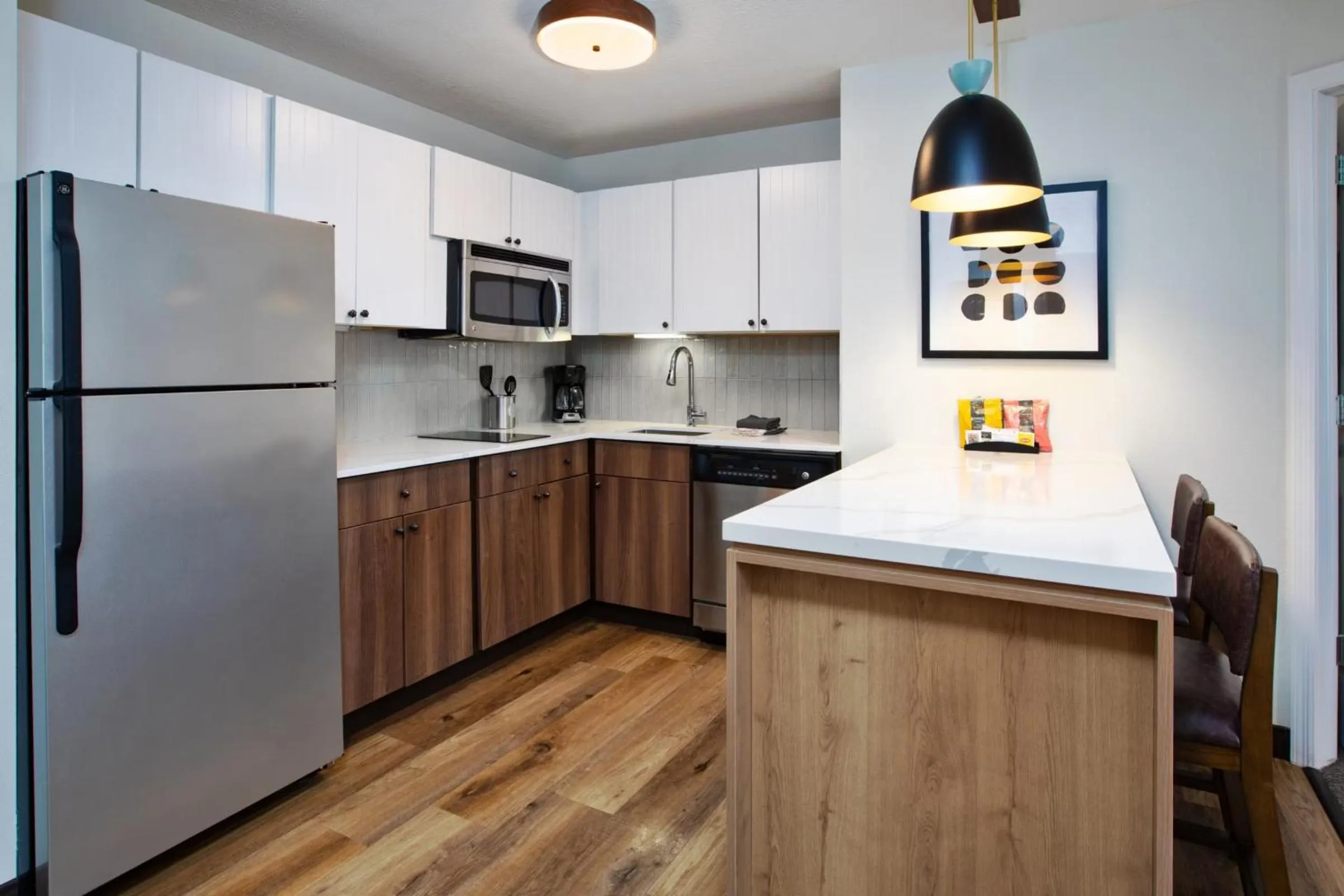 Kitchen or kitchenette in Staybridge Suites Omaha 80th and Dodge by IHG