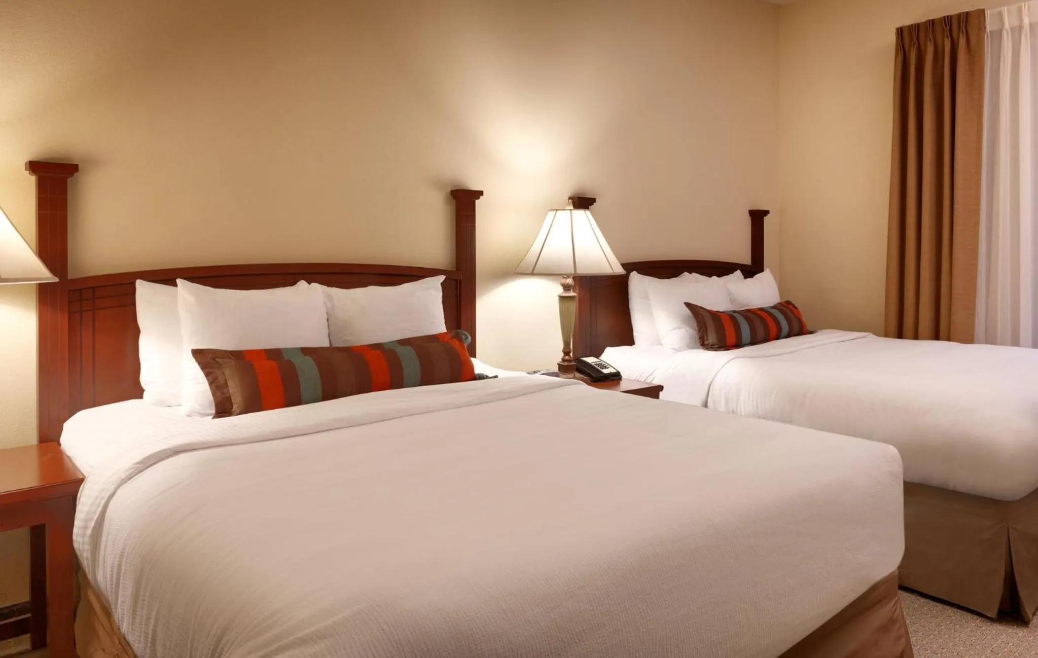 Photo of the whole room, Bed in Staybridge Suites Omaha 80th and Dodge by IHG