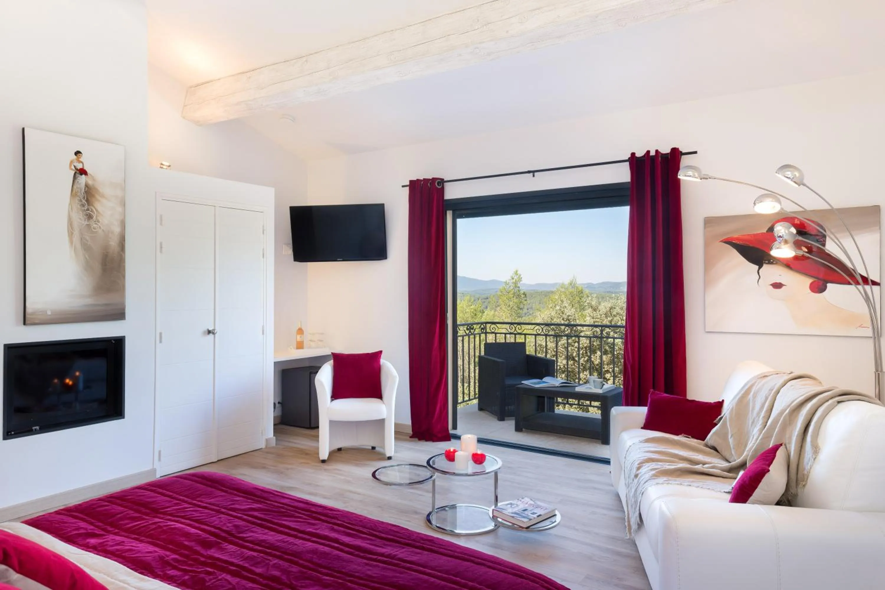 Bedroom, Bed in Château Rasque - Teritoria