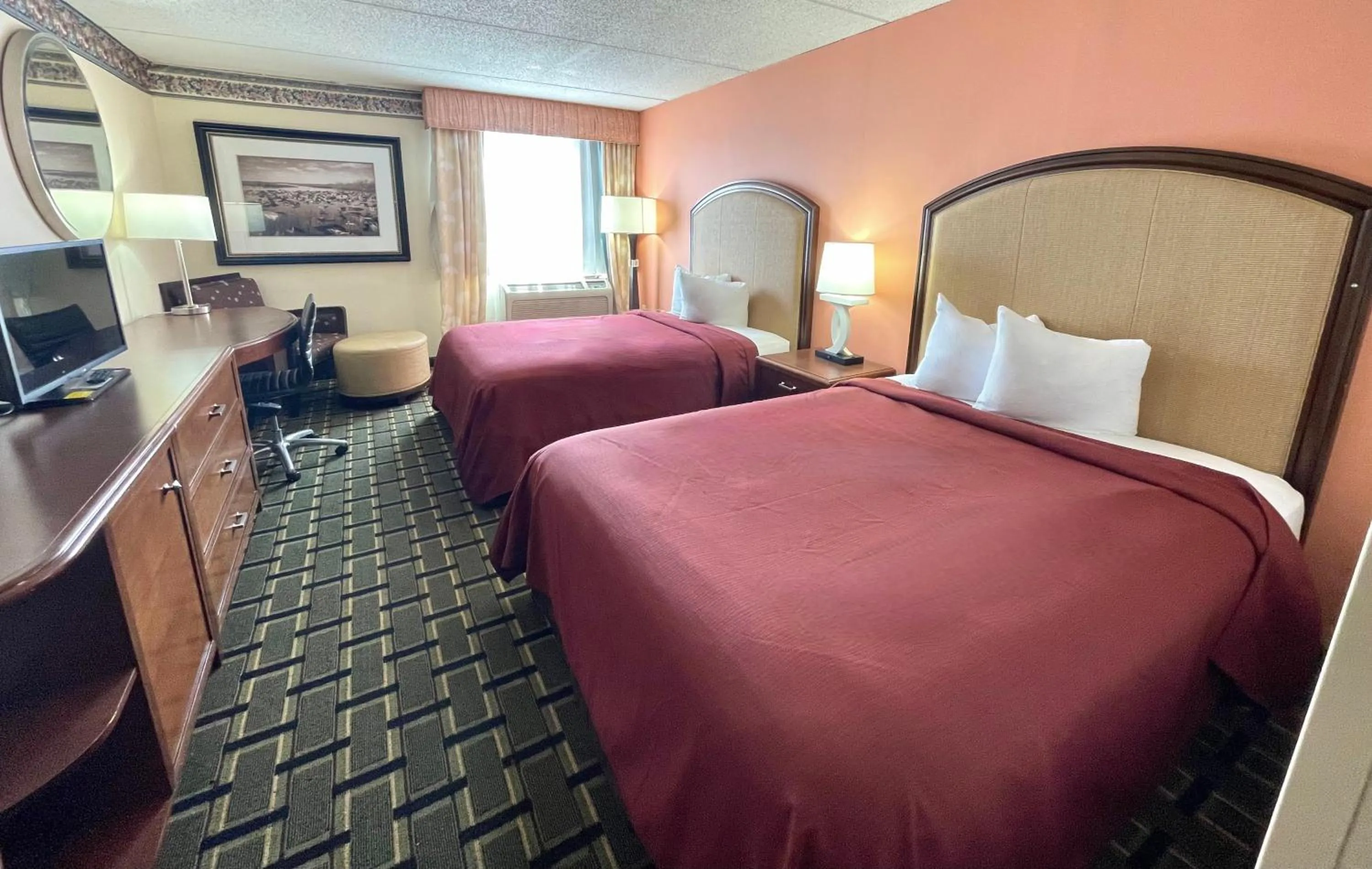 Photo of the whole room, Bed in Fairbridge Hotel Cleveland East