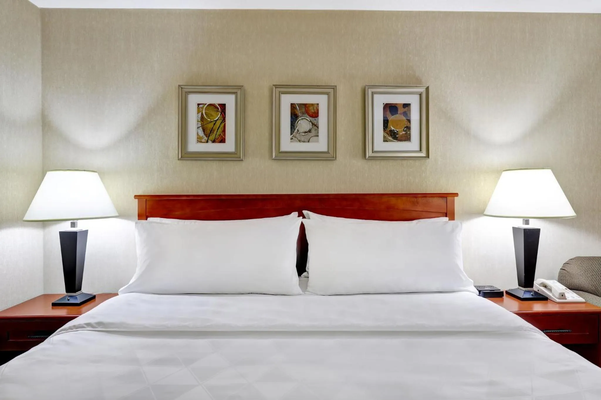 Photo of the whole room, Bed in Holiday Inn Laval Montreal by IHG