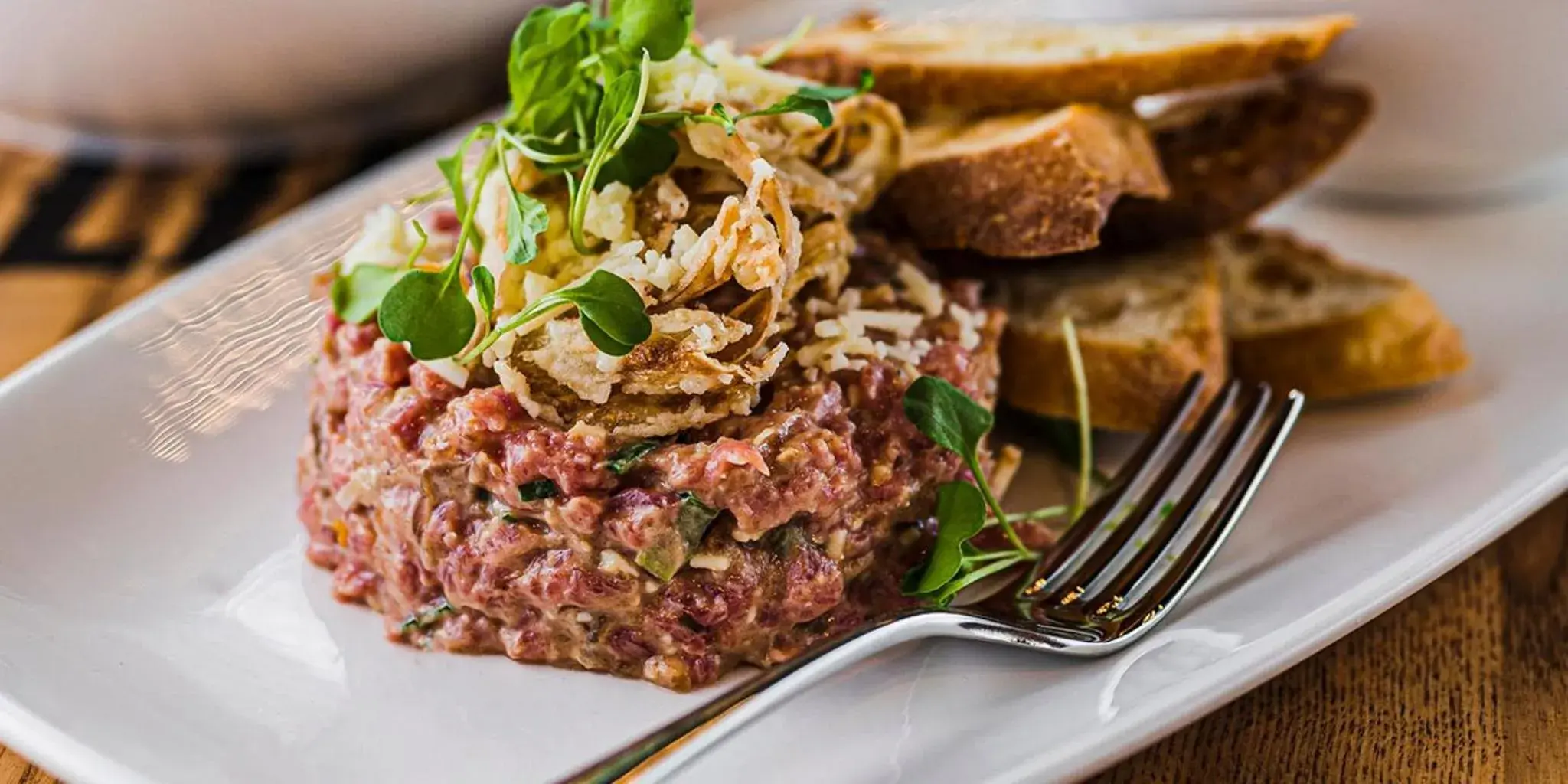 Restaurant/places to eat in Holiday Inn Laval Montreal by IHG Restaurant/places to eat in Holiday Inn Laval Montreal by IHG