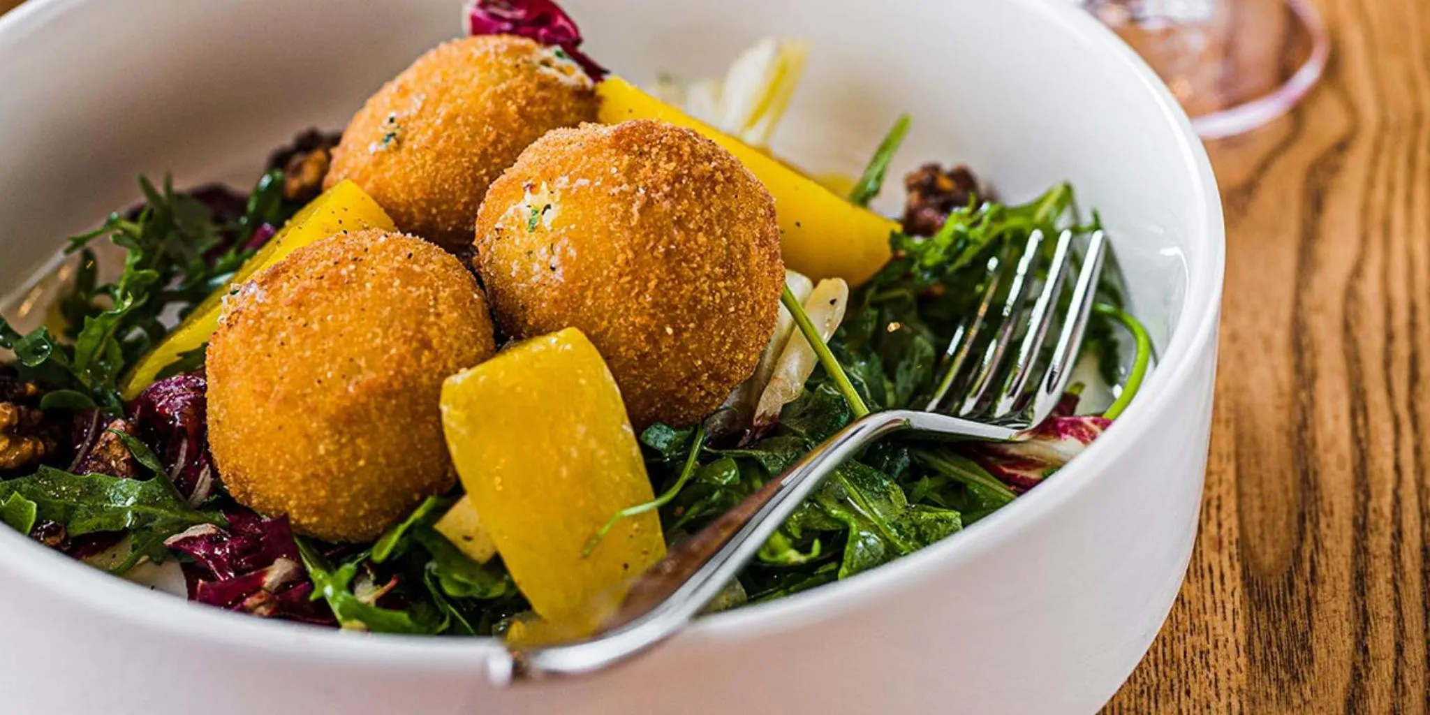 Restaurant/places to eat in Holiday Inn Laval Montreal by IHG