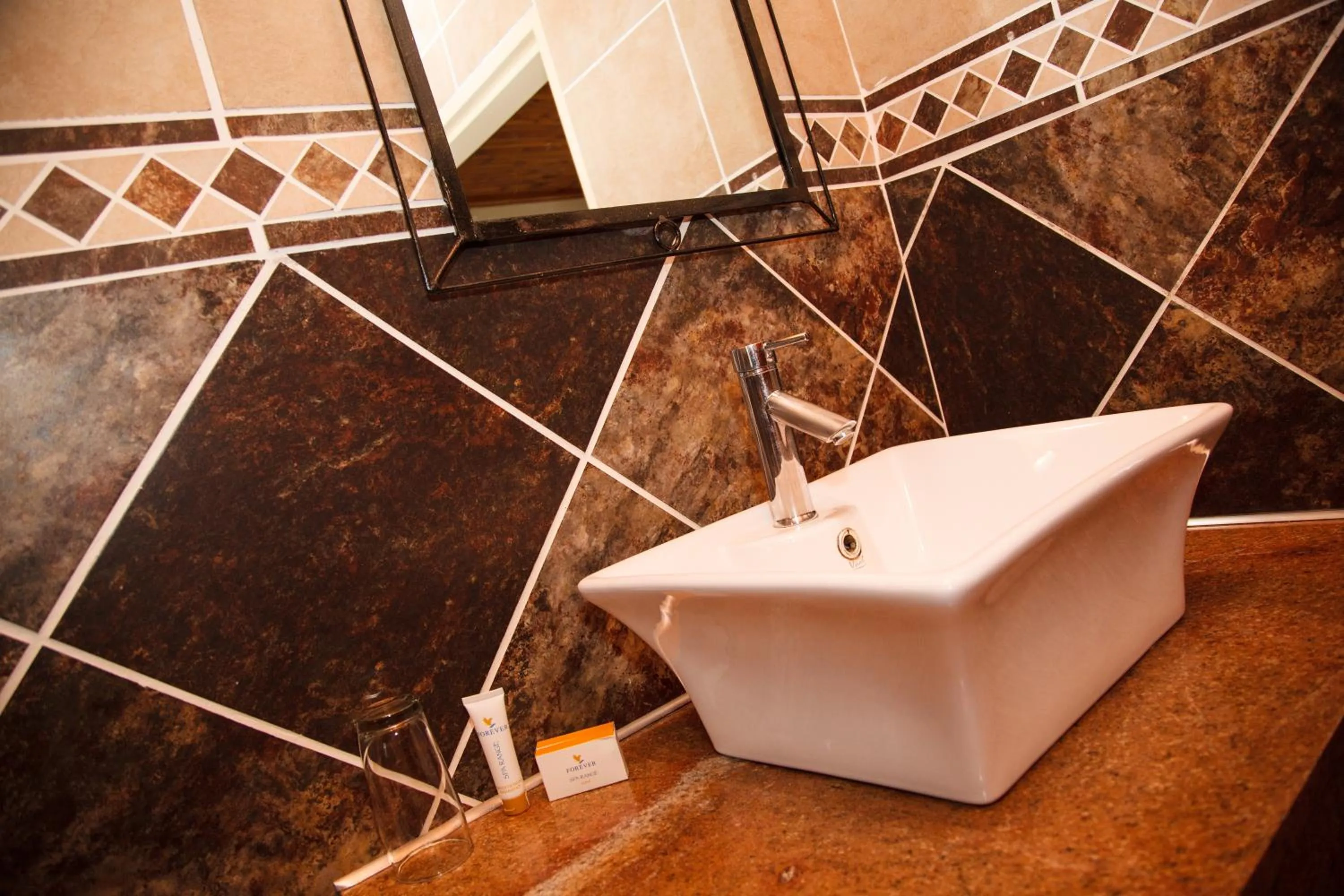 Bathroom in Blyde Canyon, A Forever Resort