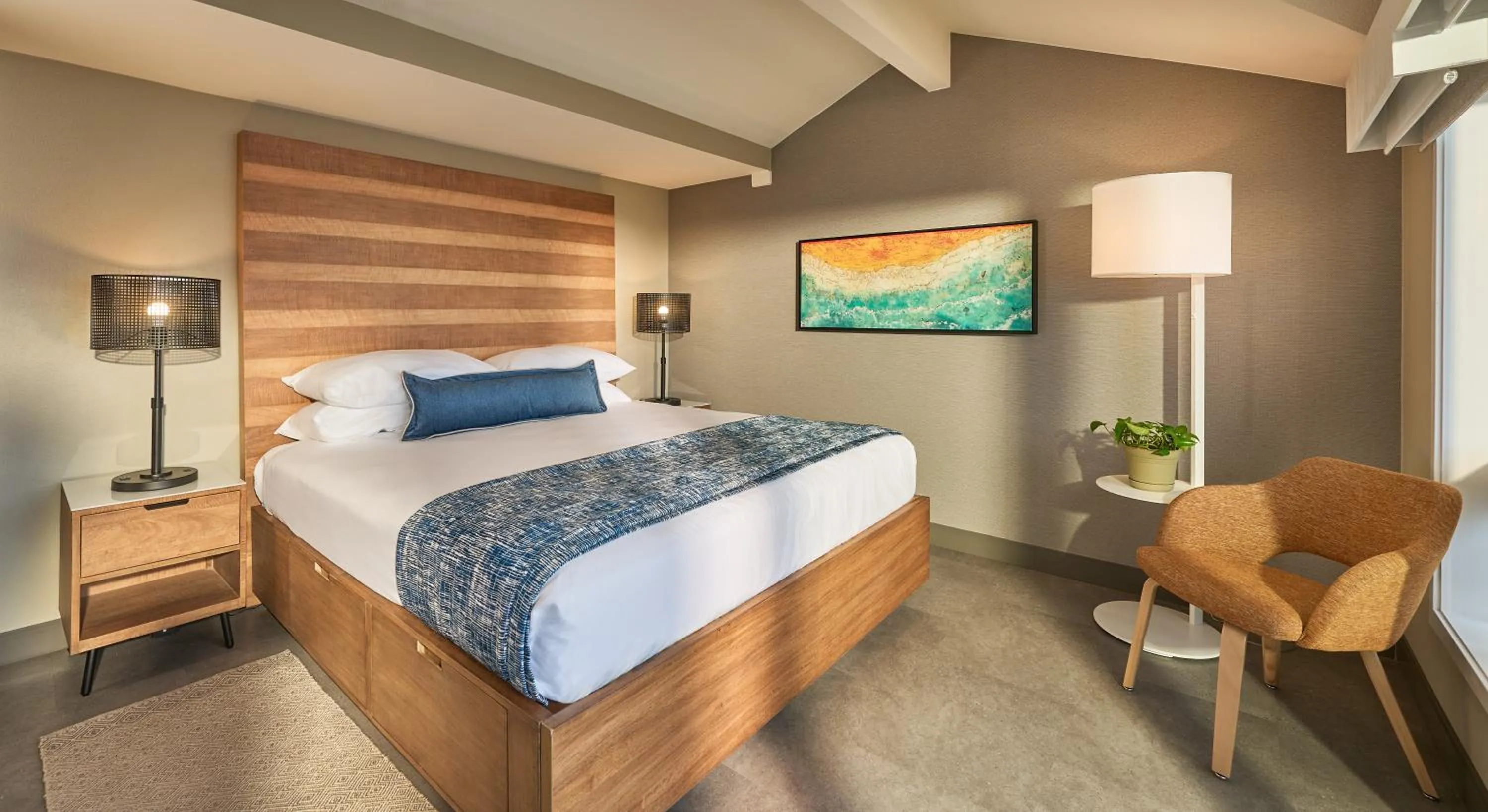 Bed in Surfsand Resort