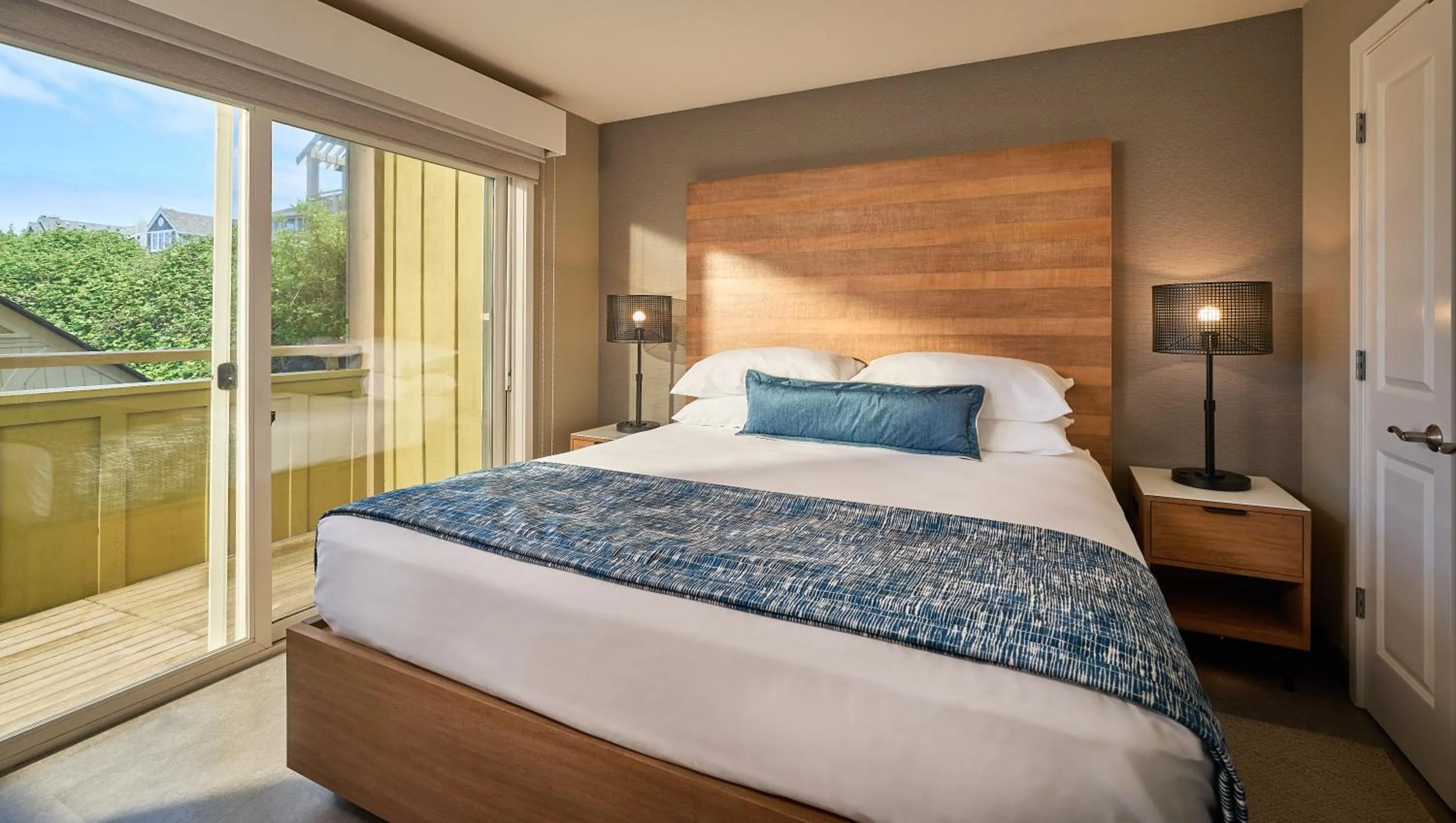 Bed in Surfsand Resort