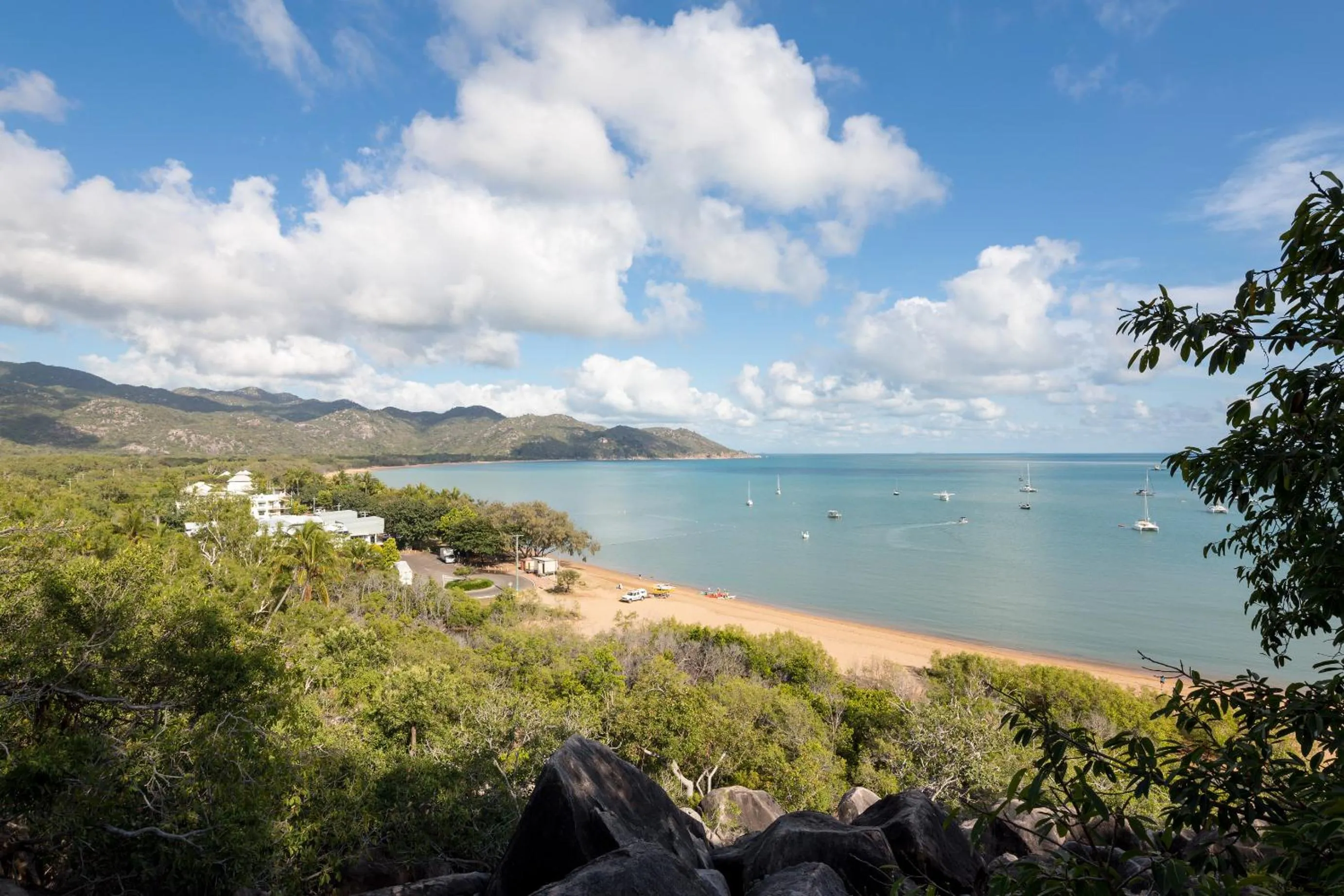 Beach in Sails On Horseshoe