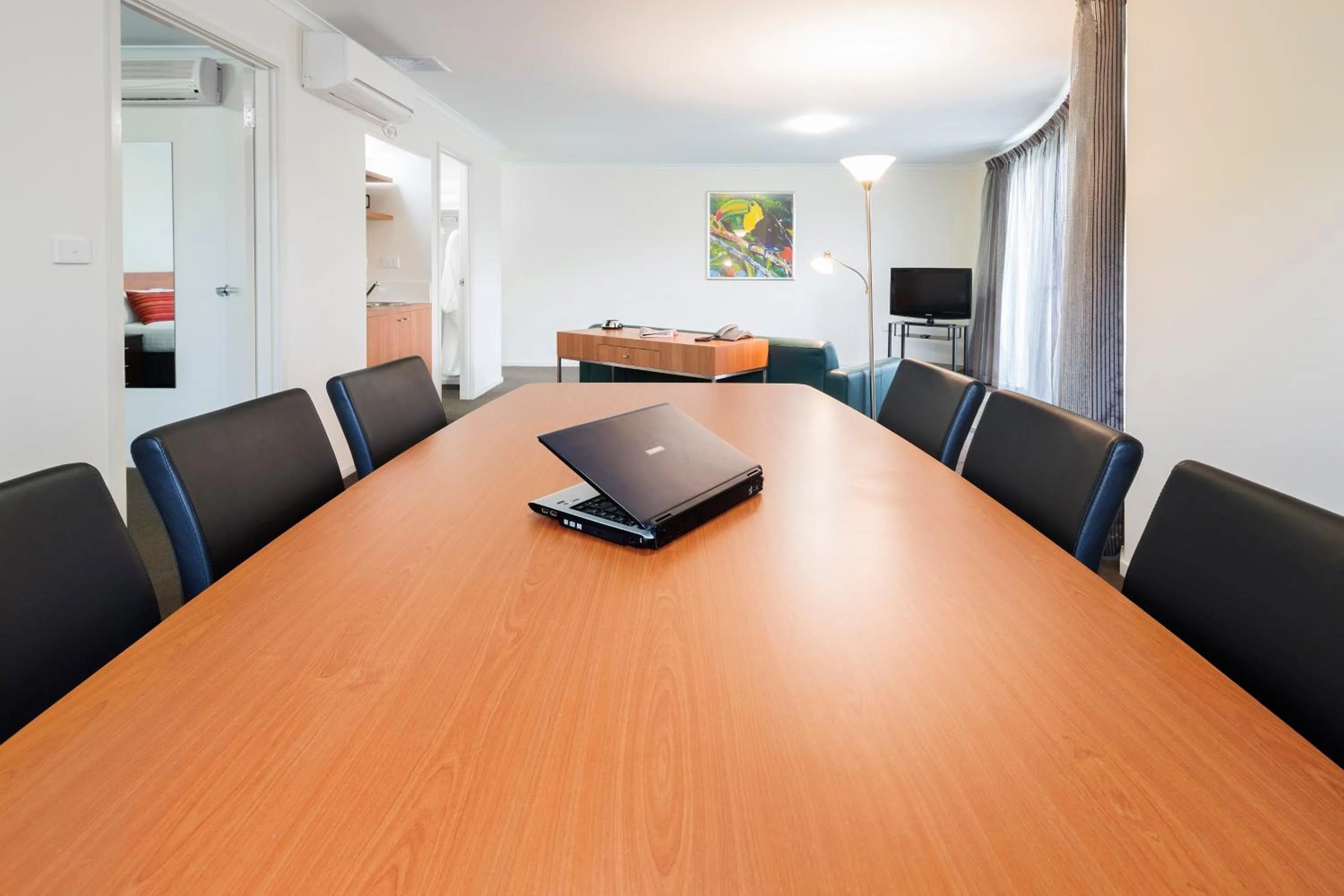 Meeting/conference room in Ramada Encore by Wyndham Belconnen Canberra