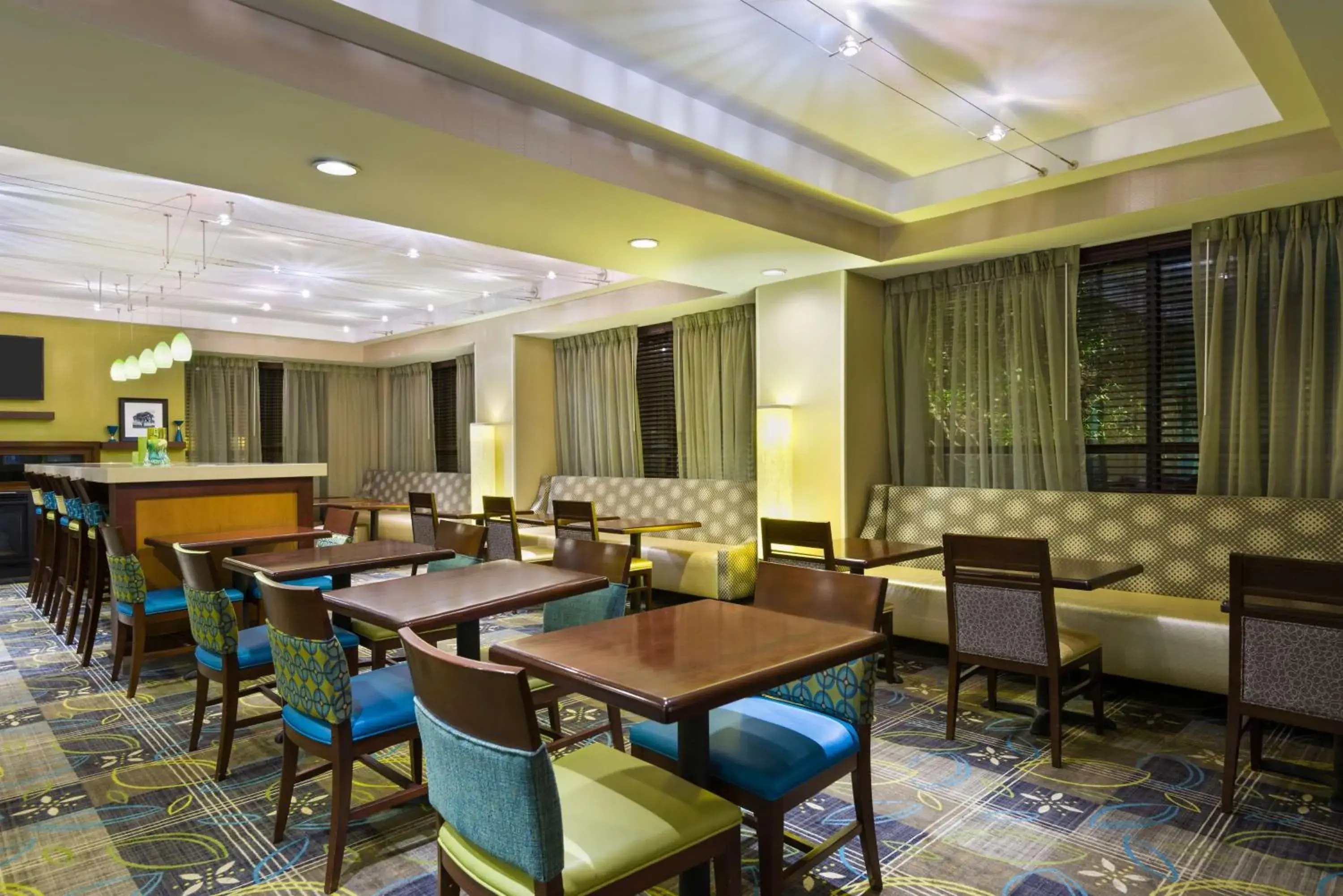 Breakfast in Hampton Inn Atlanta Perimeter Center Breakfast in Hampton Inn Atlanta Perimeter Center