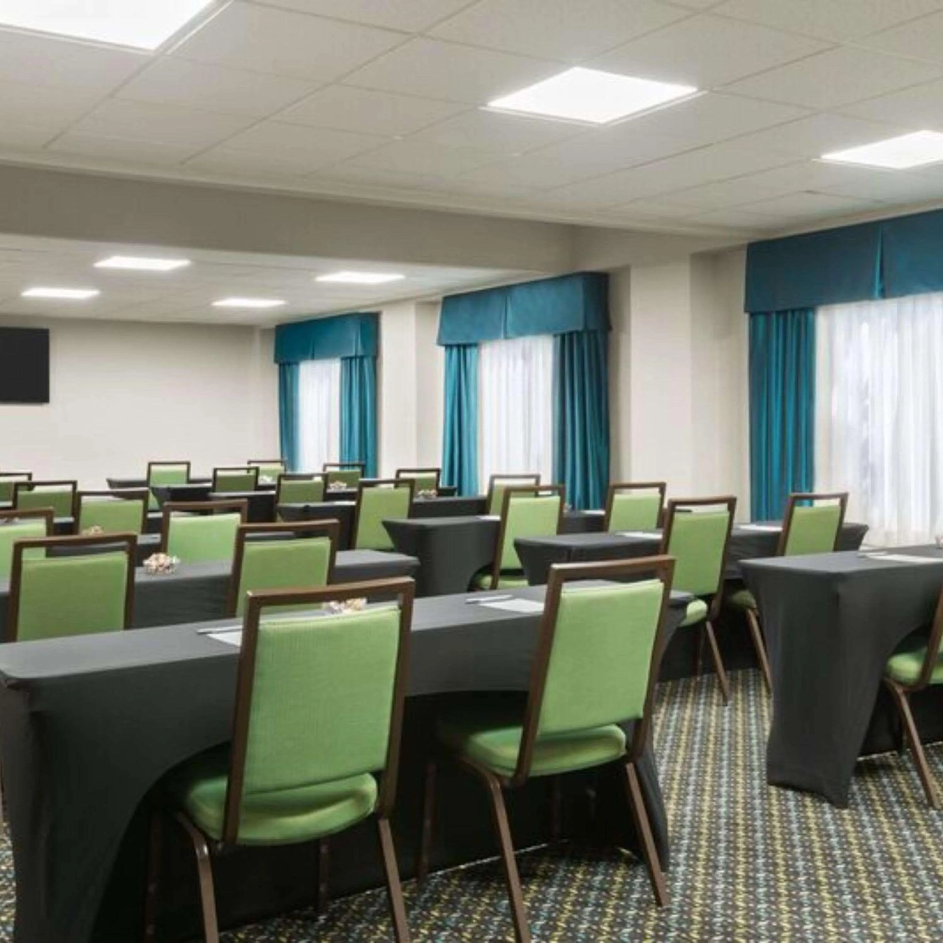 Meeting/conference room in Hampton Inn Atlanta Perimeter Center