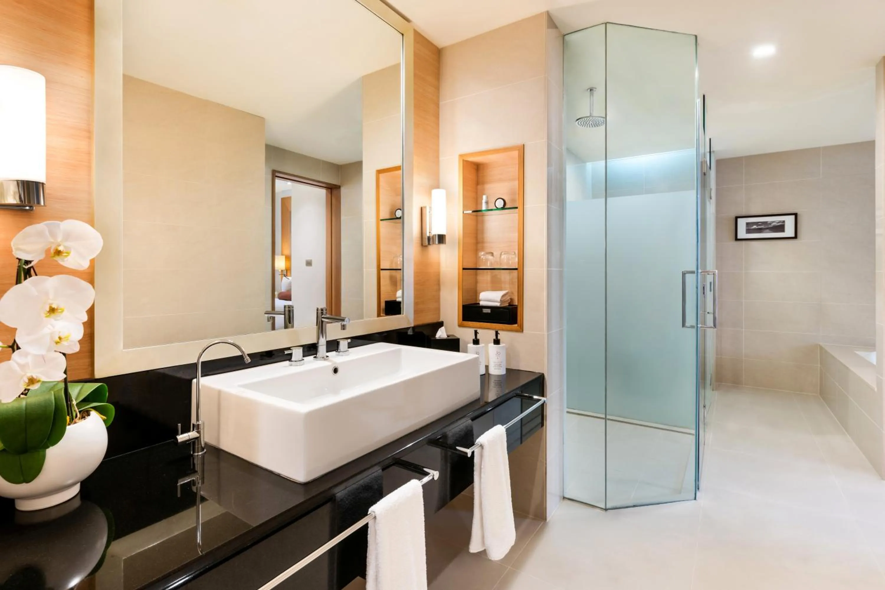 Bathroom in Pan Pacific Perth