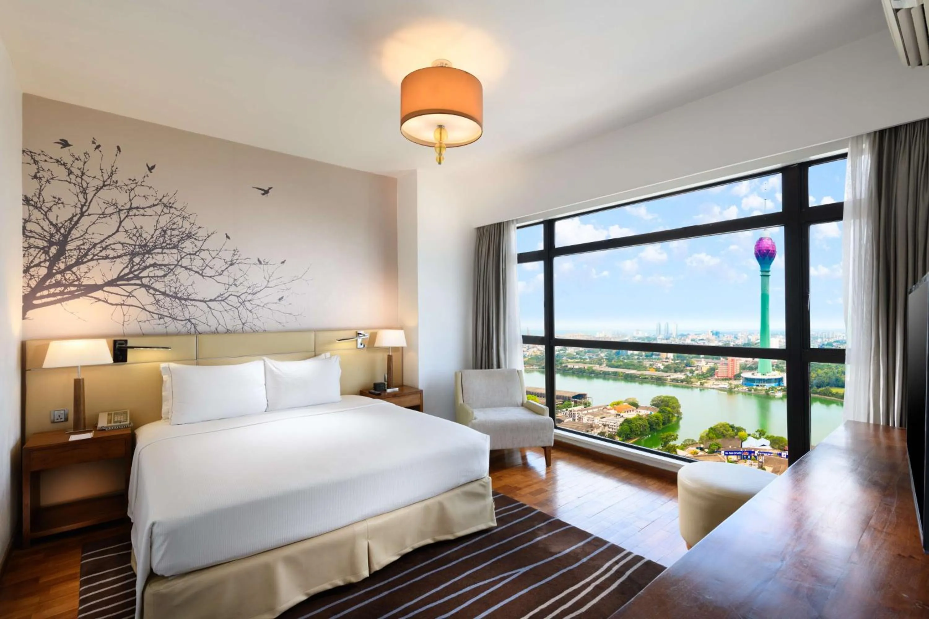 View (from property/room), Bed in Hilton Colombo Residence