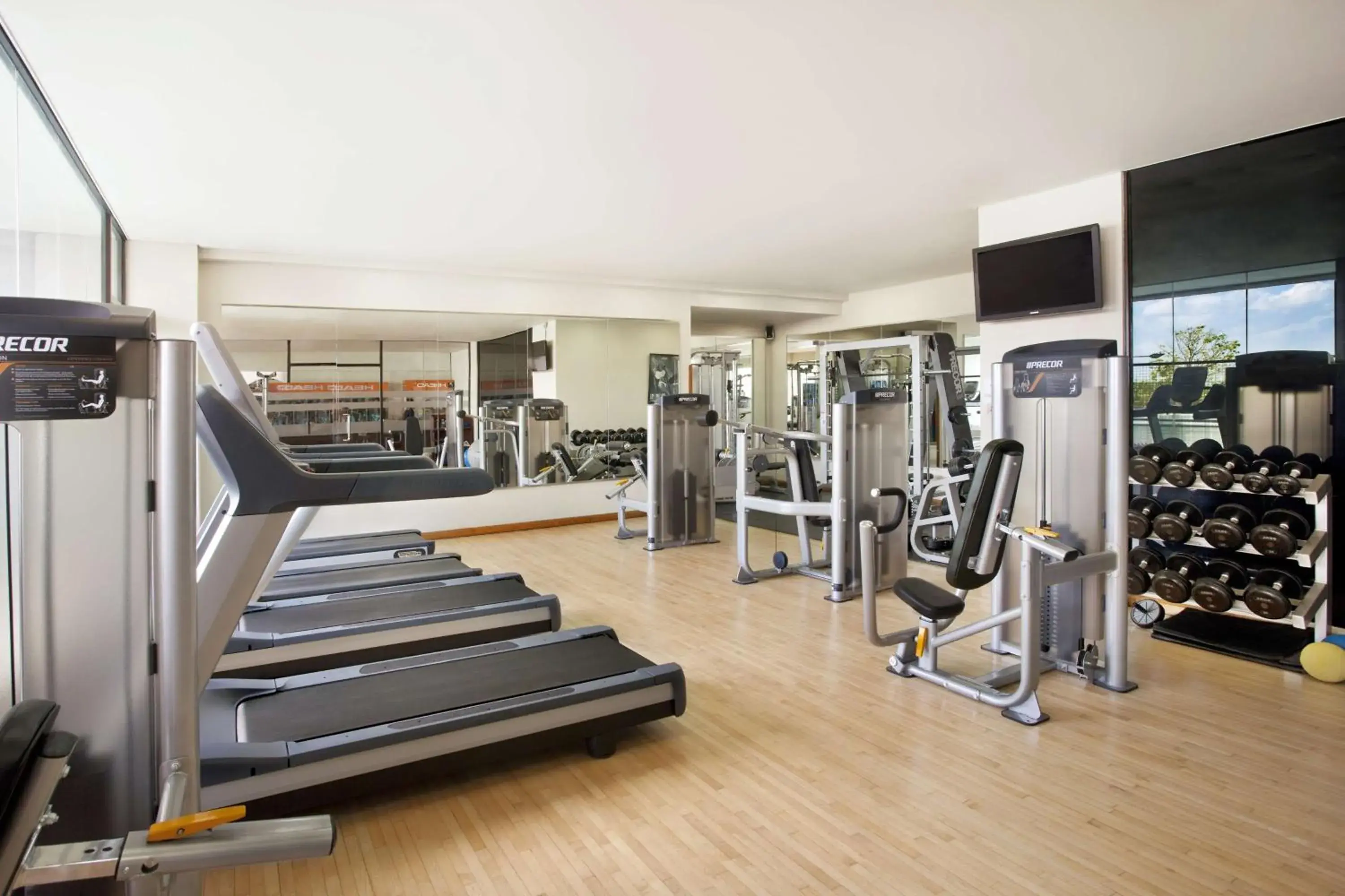 Fitness centre/facilities in Hilton Colombo Residence Fitness centre/facilities in Hilton Colombo Residence