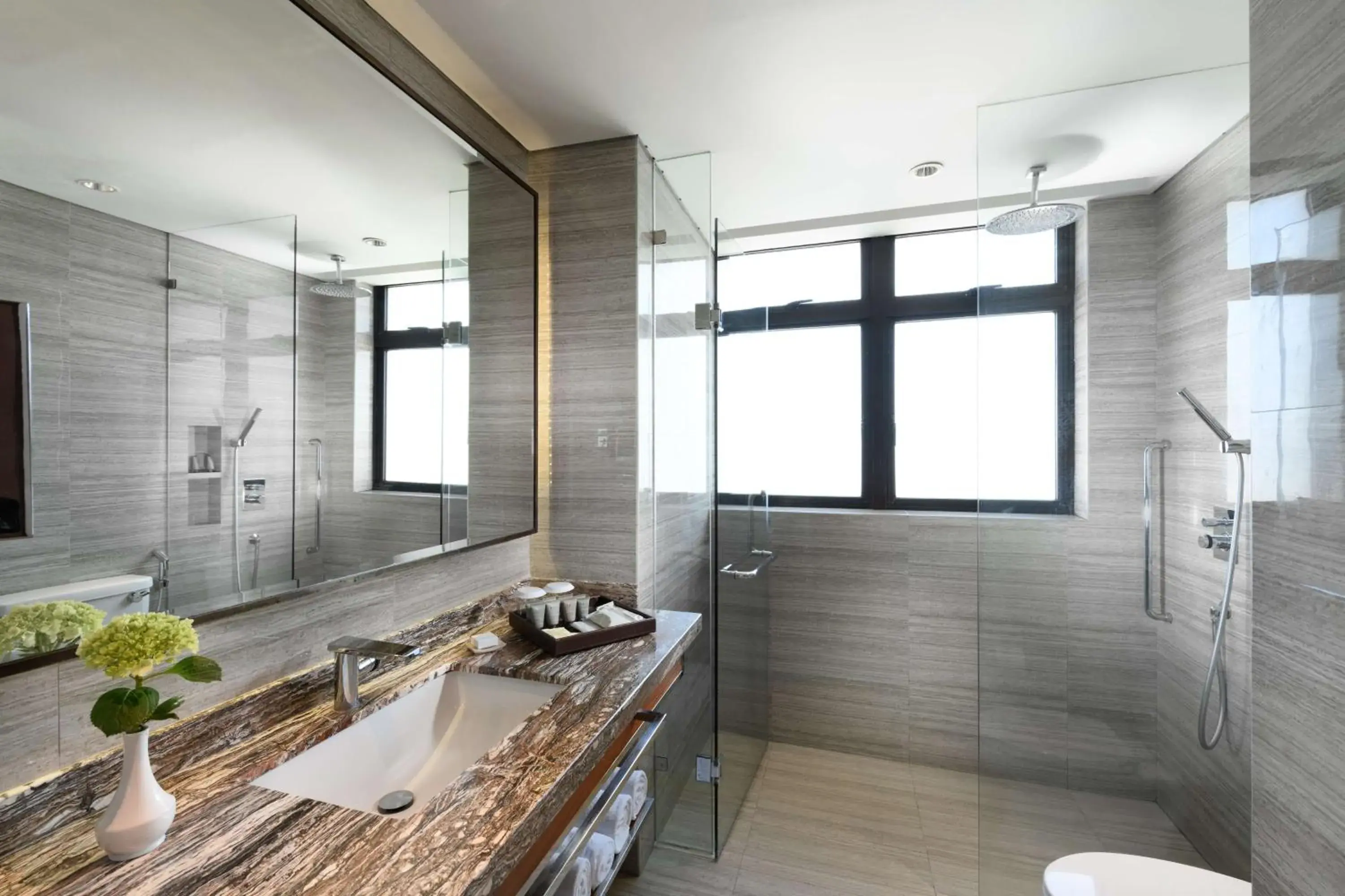 Bathroom in Hilton Colombo Residence Bathroom in Hilton Colombo Residence