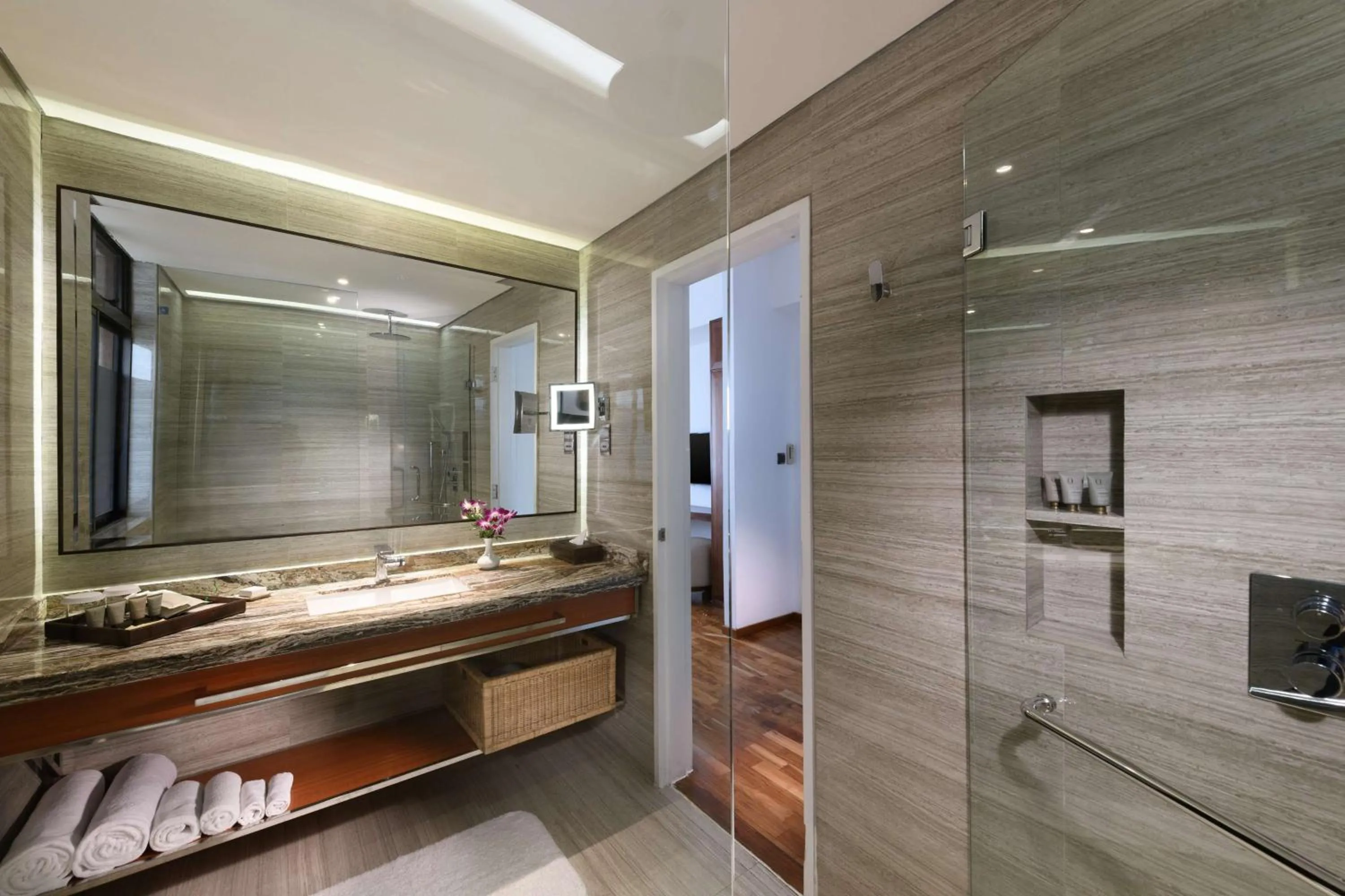 Bathroom in Hilton Colombo Residence