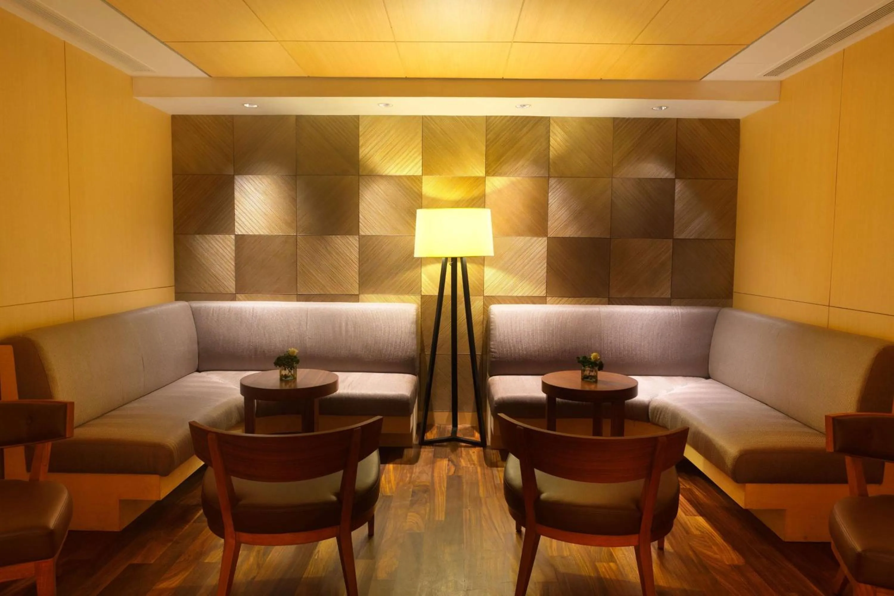 Dining area in Hilton Colombo Residence