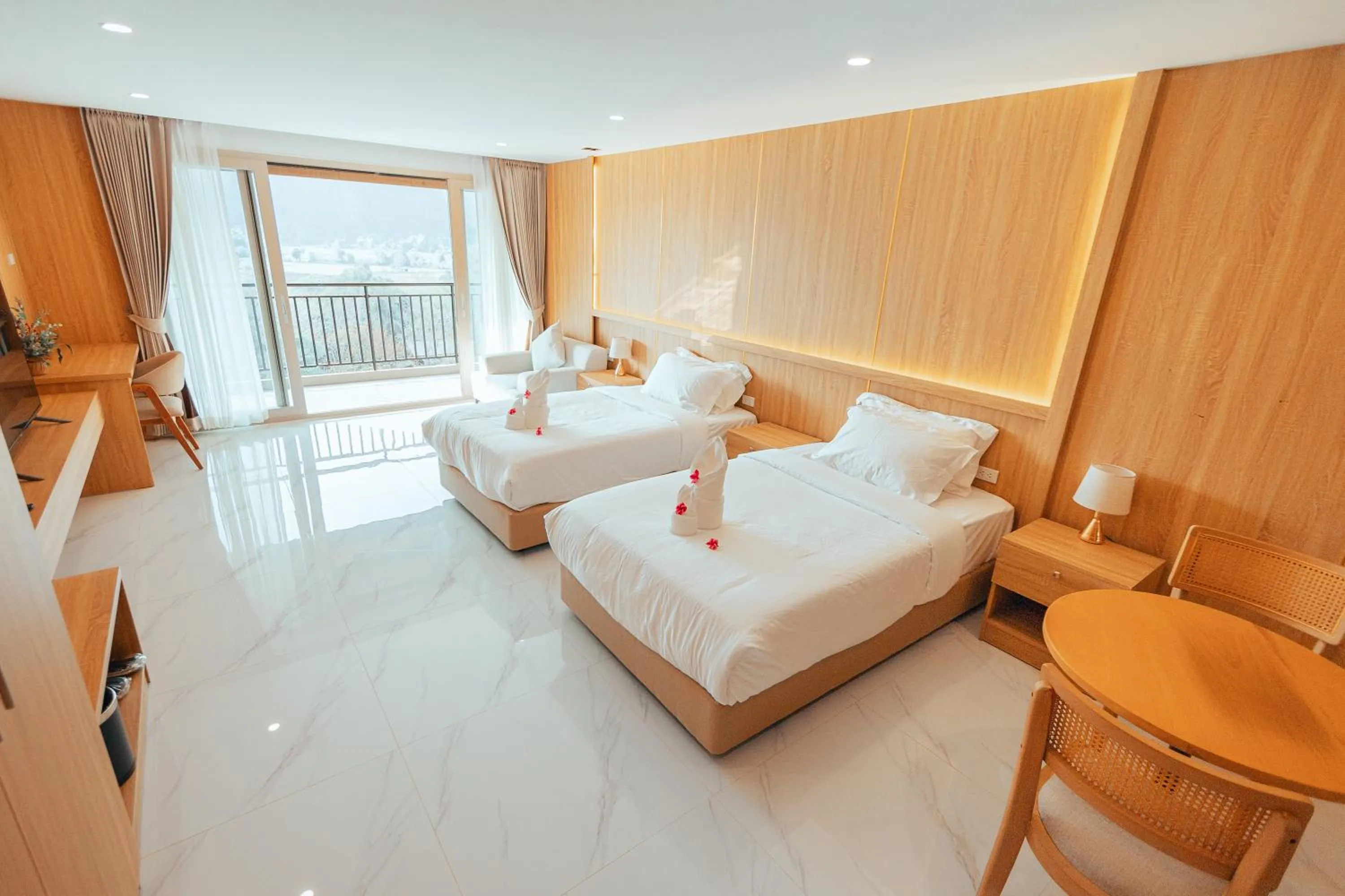 Large Twin Room in The Elephant Crossing Hotel