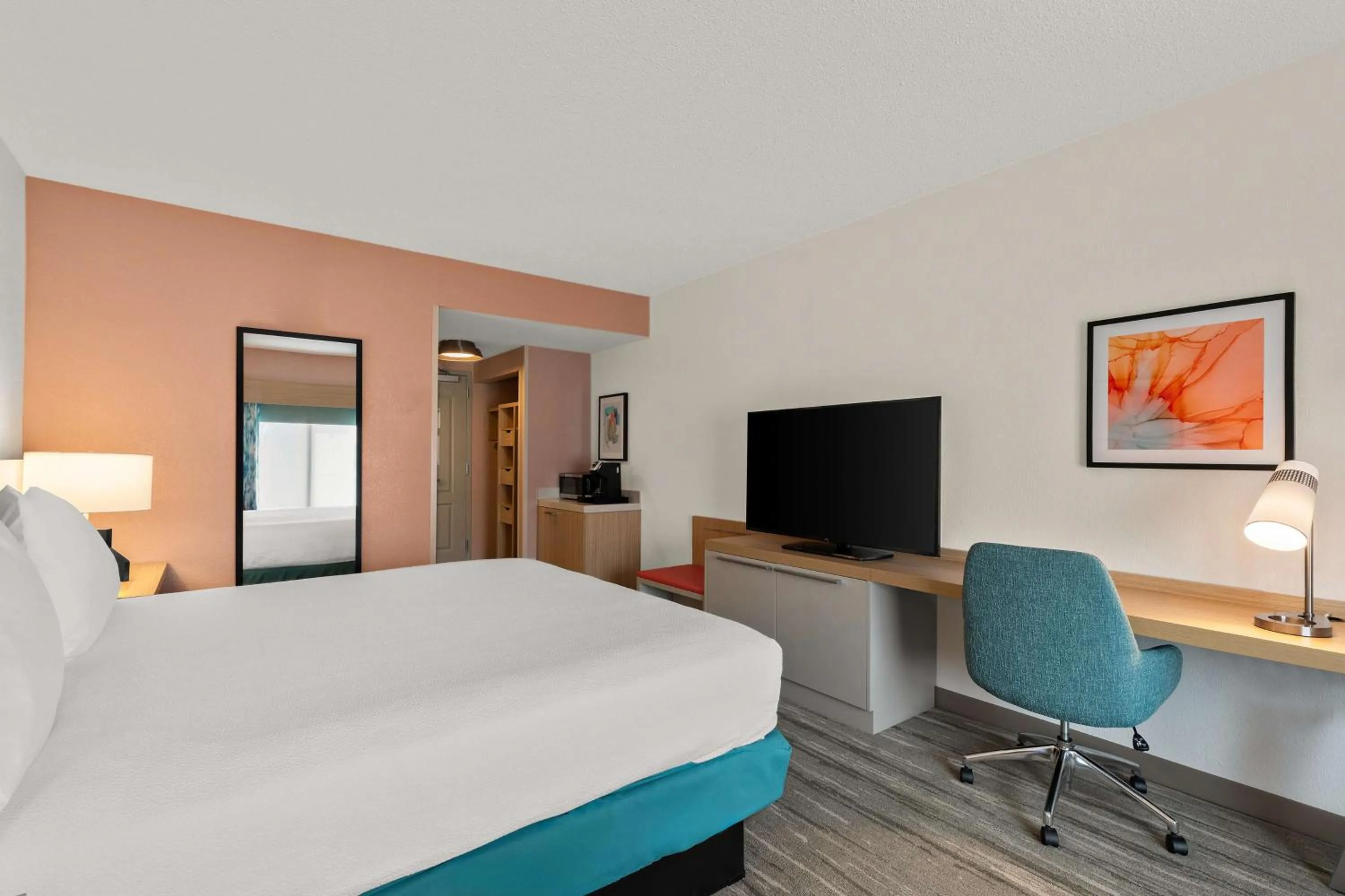 Bedroom, Bed in Hilton Garden Inn Atlanta East/Stonecrest
