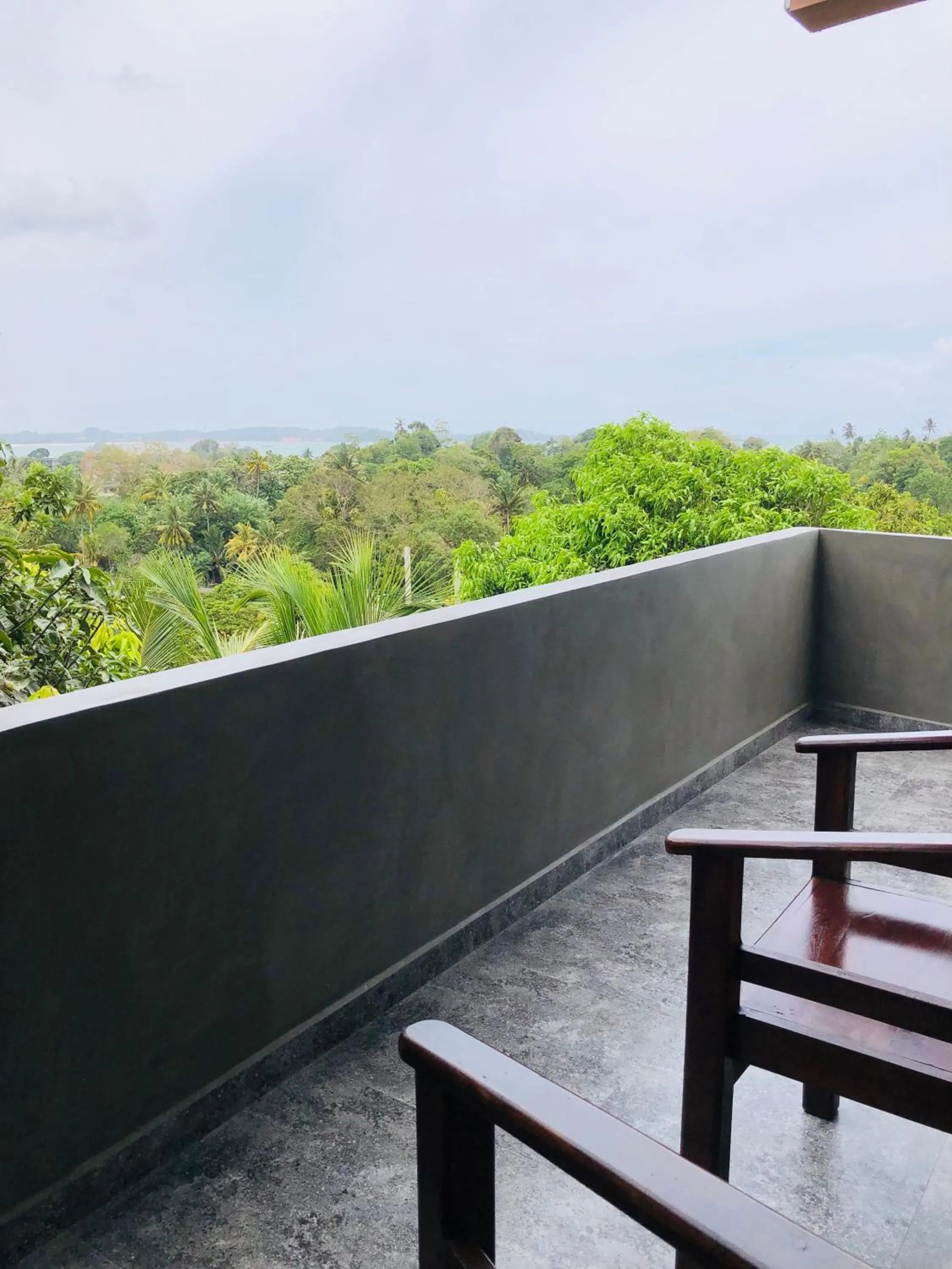 Deluxe Double Room with Balcony and Sea View in Namal Stay