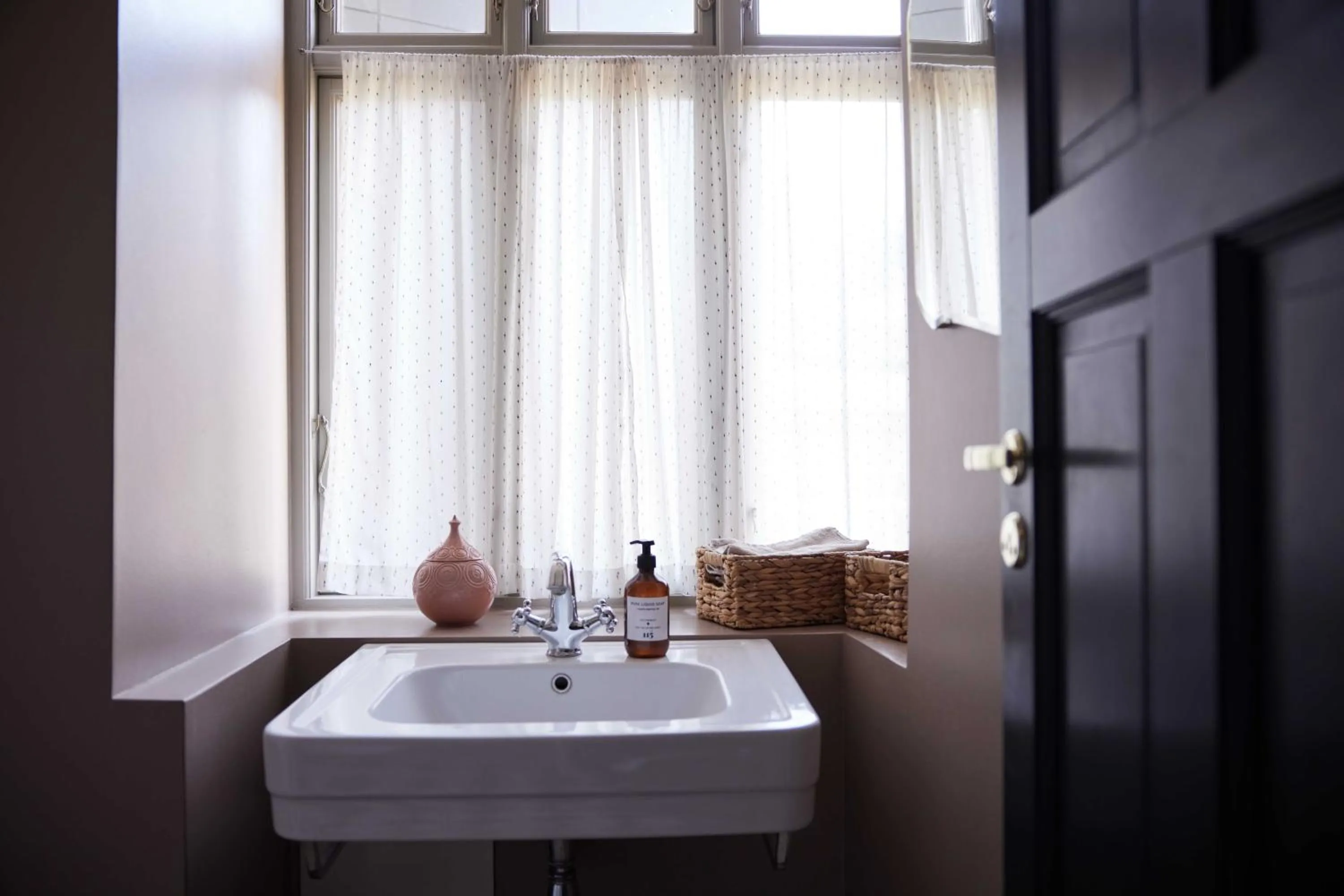 Bathroom in Rye115 Hotel