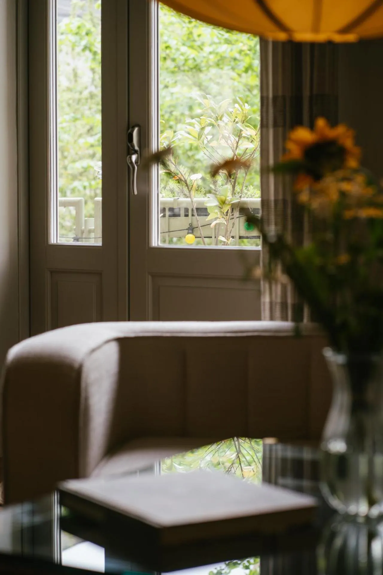 Seating area in Rye115 Hotel