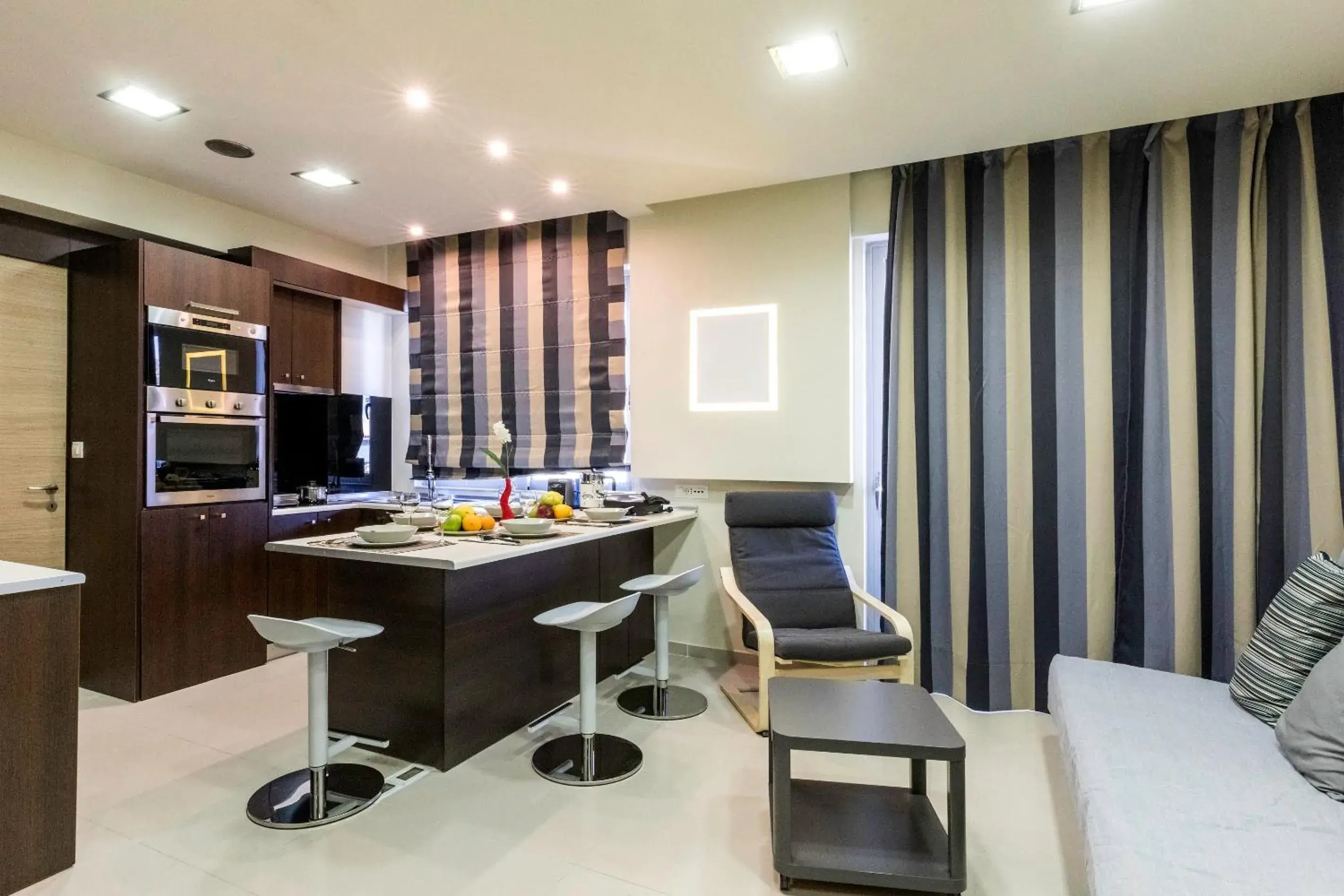 Rhodes Central Suite Rhodes Central Suite