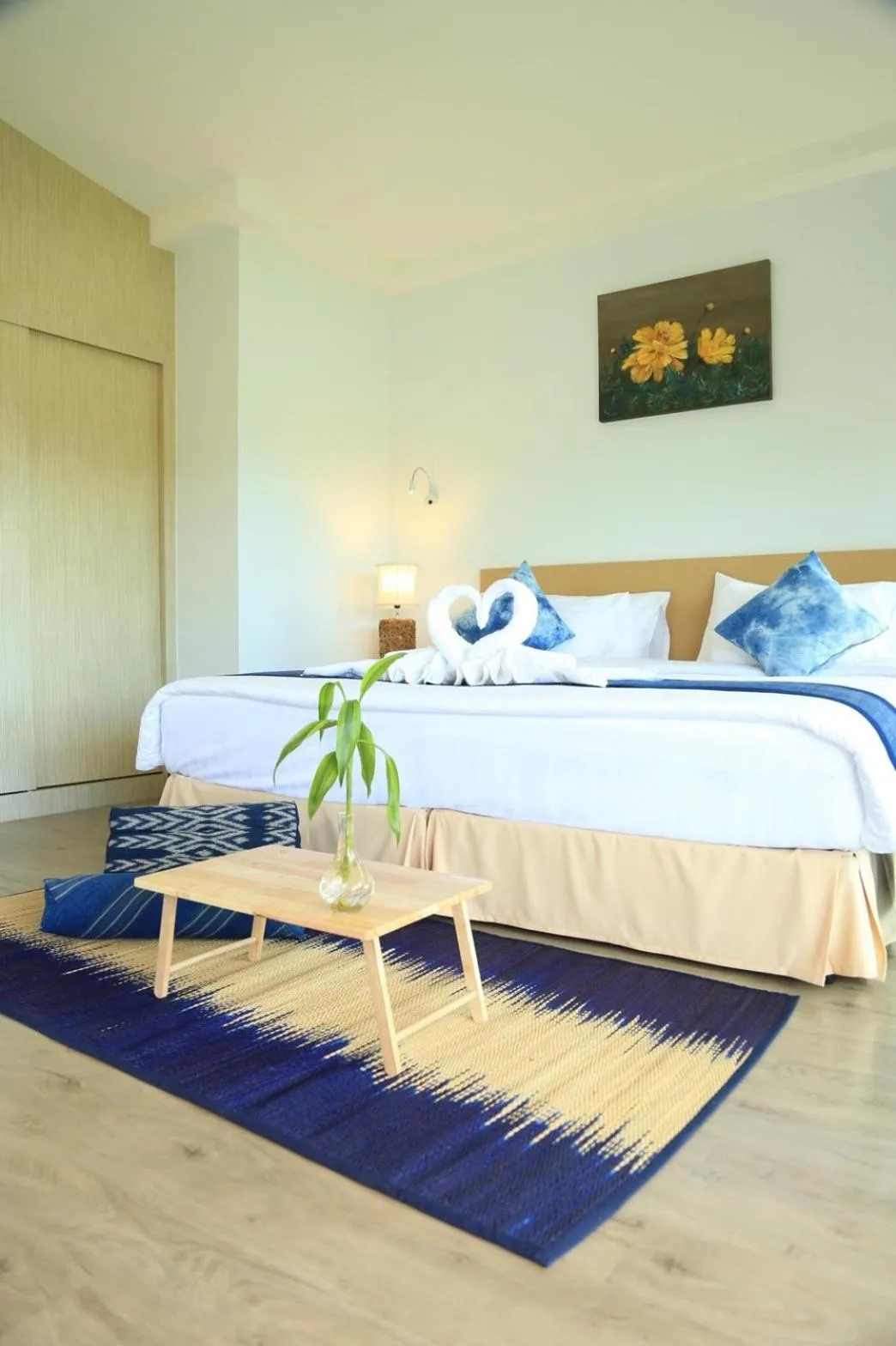 Photo of the whole room, Bed in Phuruakeeree Resort