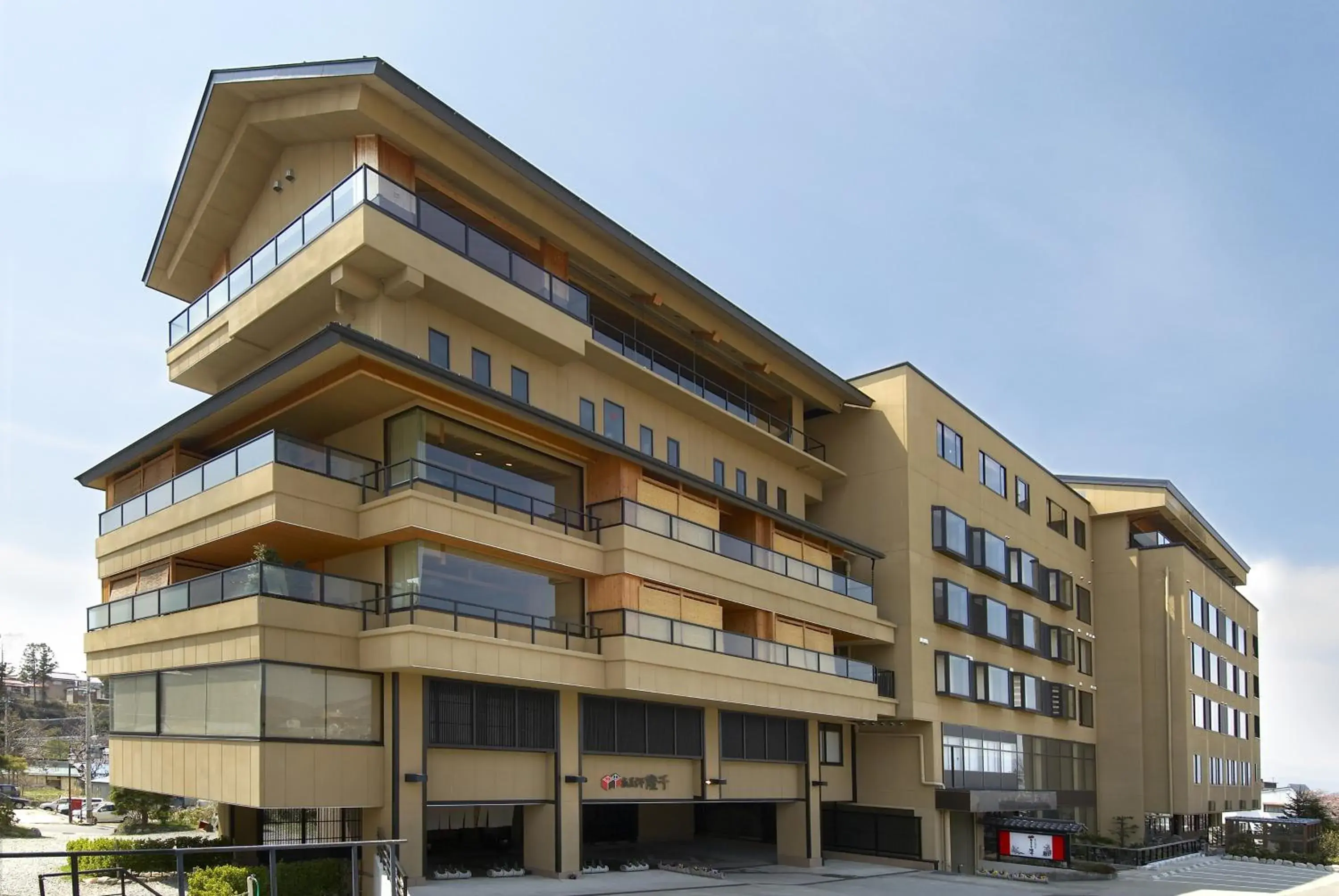 Property building in Aburaya Tousen Property building in Aburaya Tousen