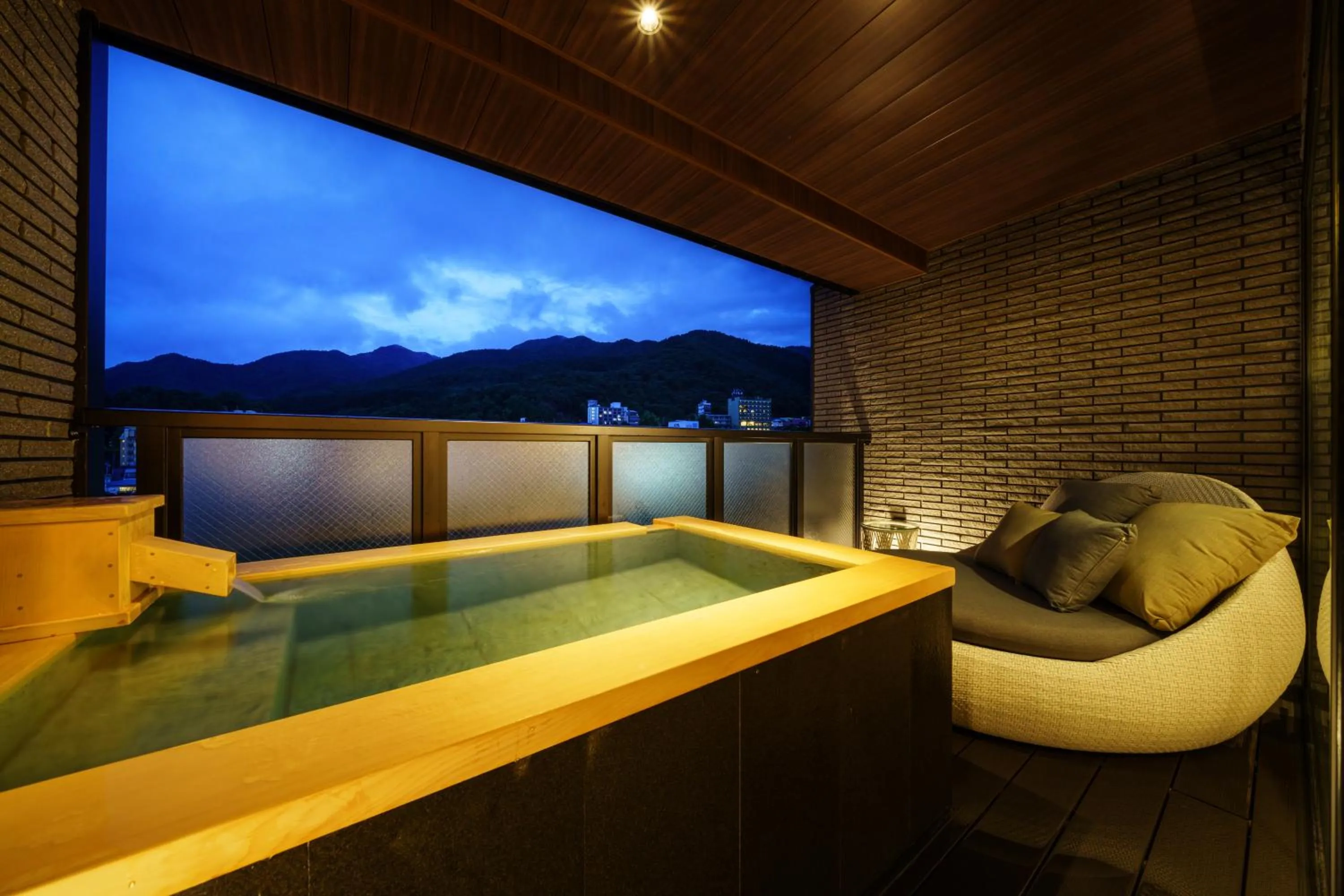 Natural landscape in Aburaya Tousen