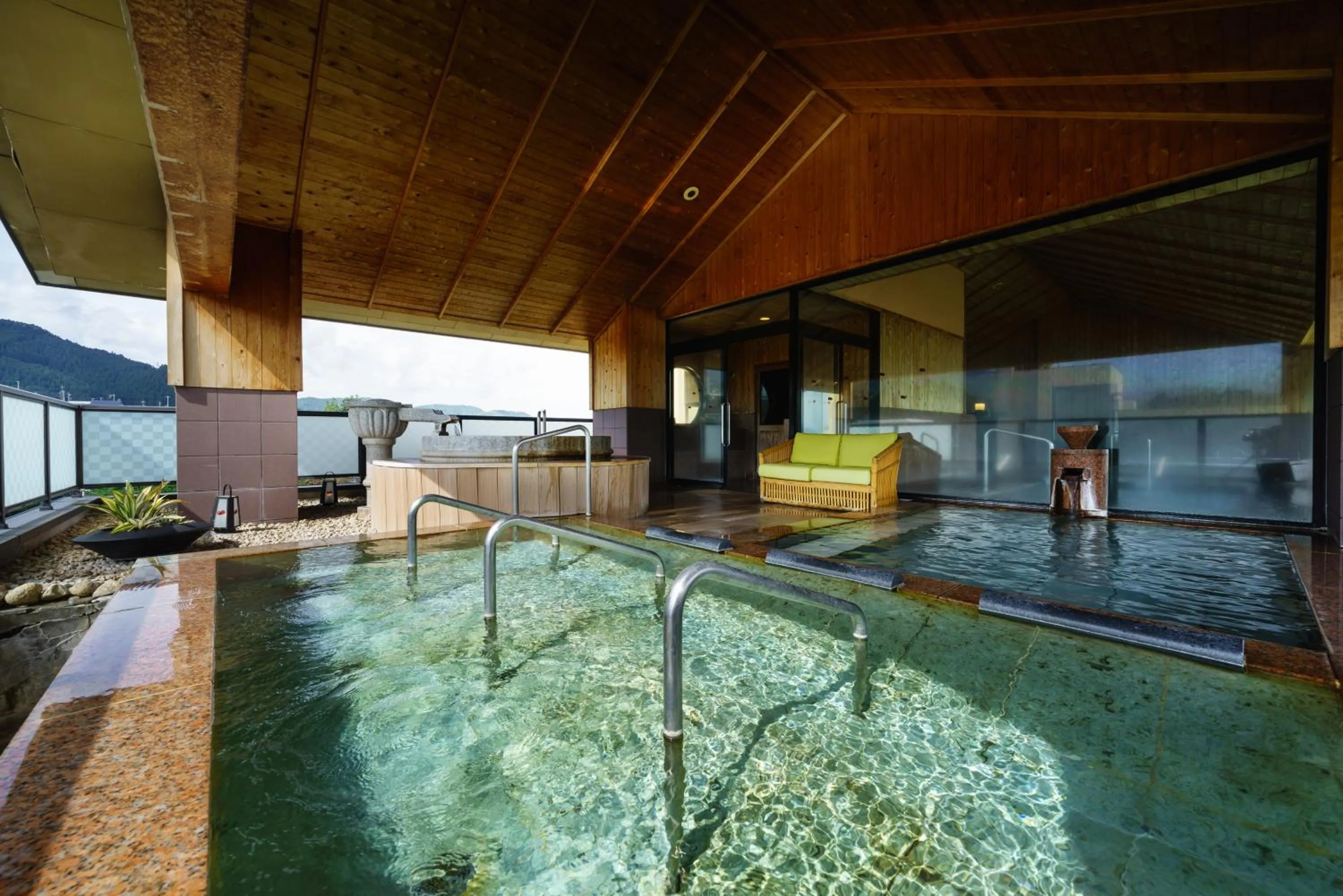 Open Air Bath in Aburaya Tousen