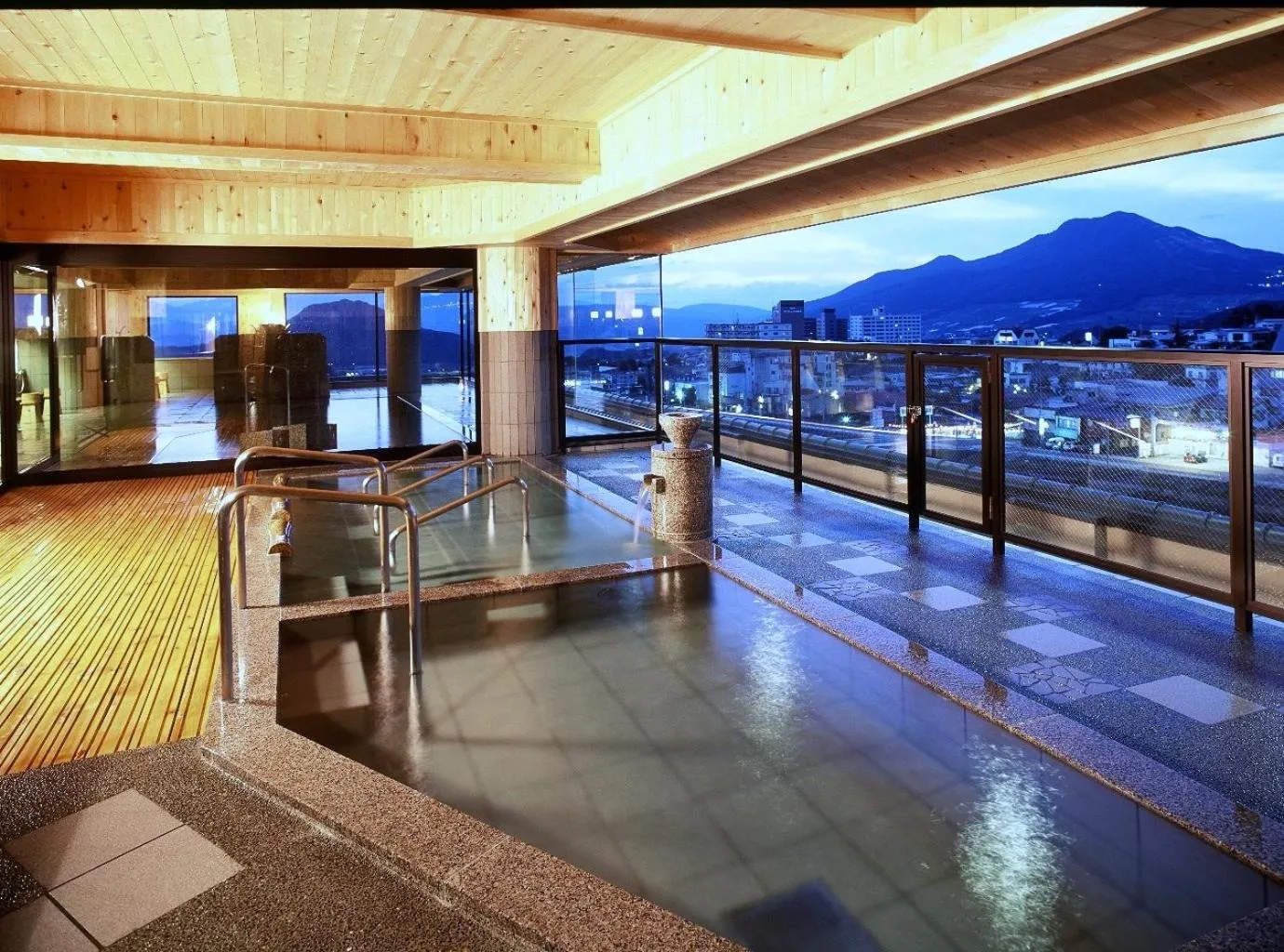 Hot Spring Bath in Aburaya Tousen