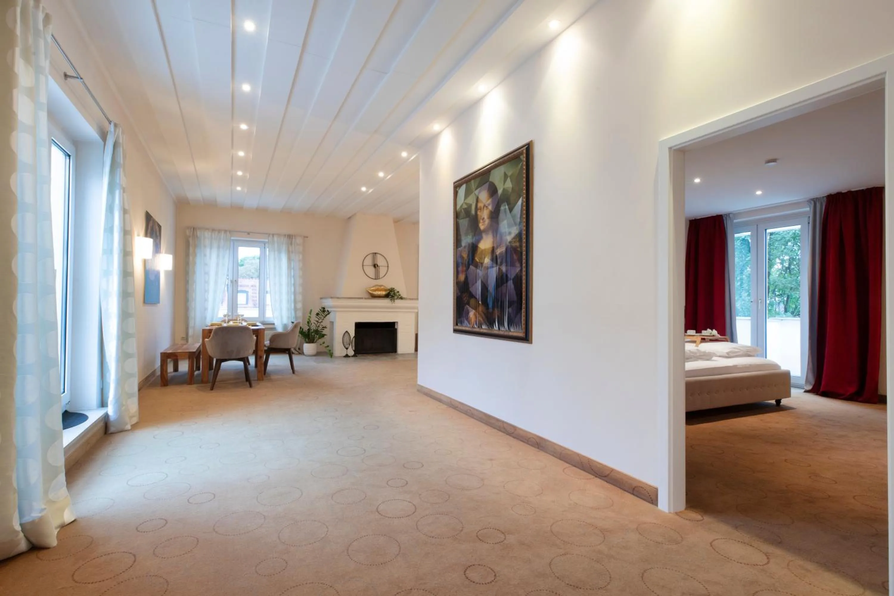 Dining area, Bed in Hotel Biederstein am Englischen Garten