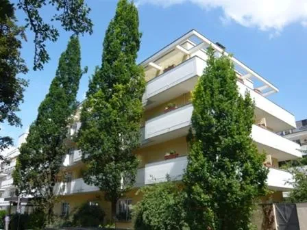 Facade/entrance in Hotel Biederstein am Englischen Garten