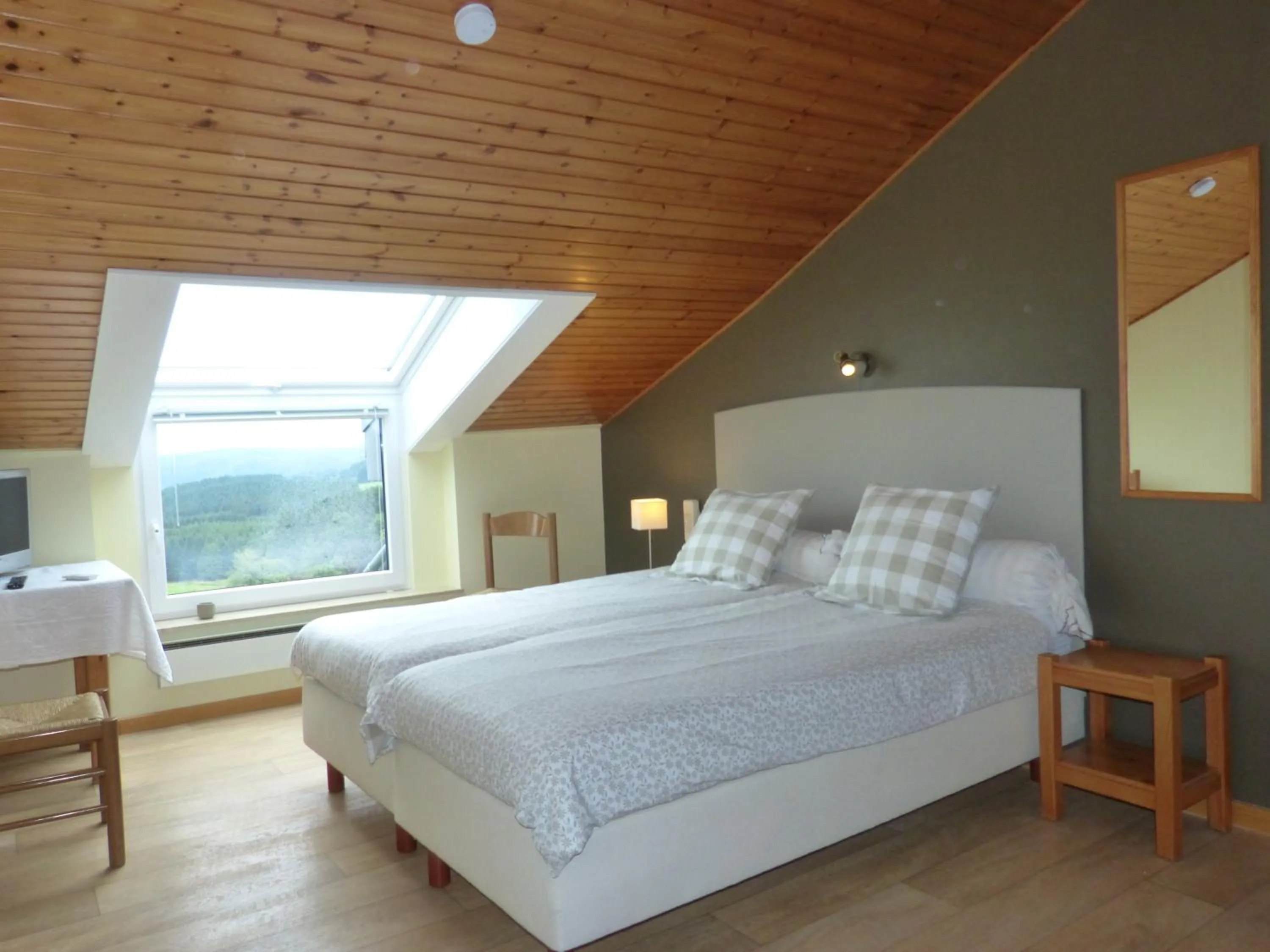 Bed in L'Horizon Studios & Apparts